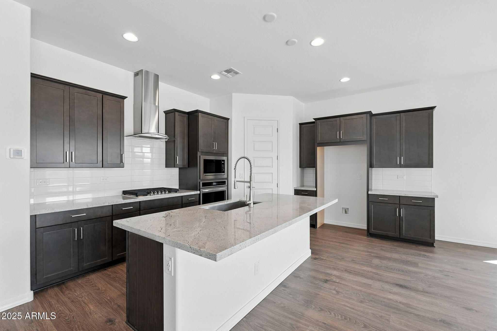 20081 W EL NIDO Lane