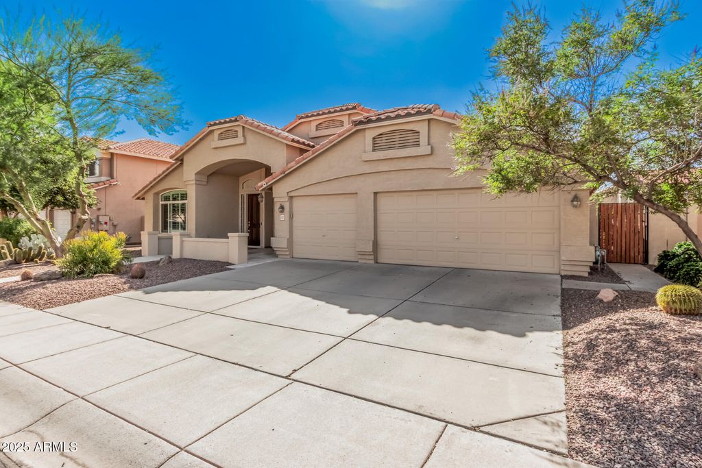 Photo of 1427 W Amanda Lane, Tempe, AZ 85284 (MLS # 6934418)