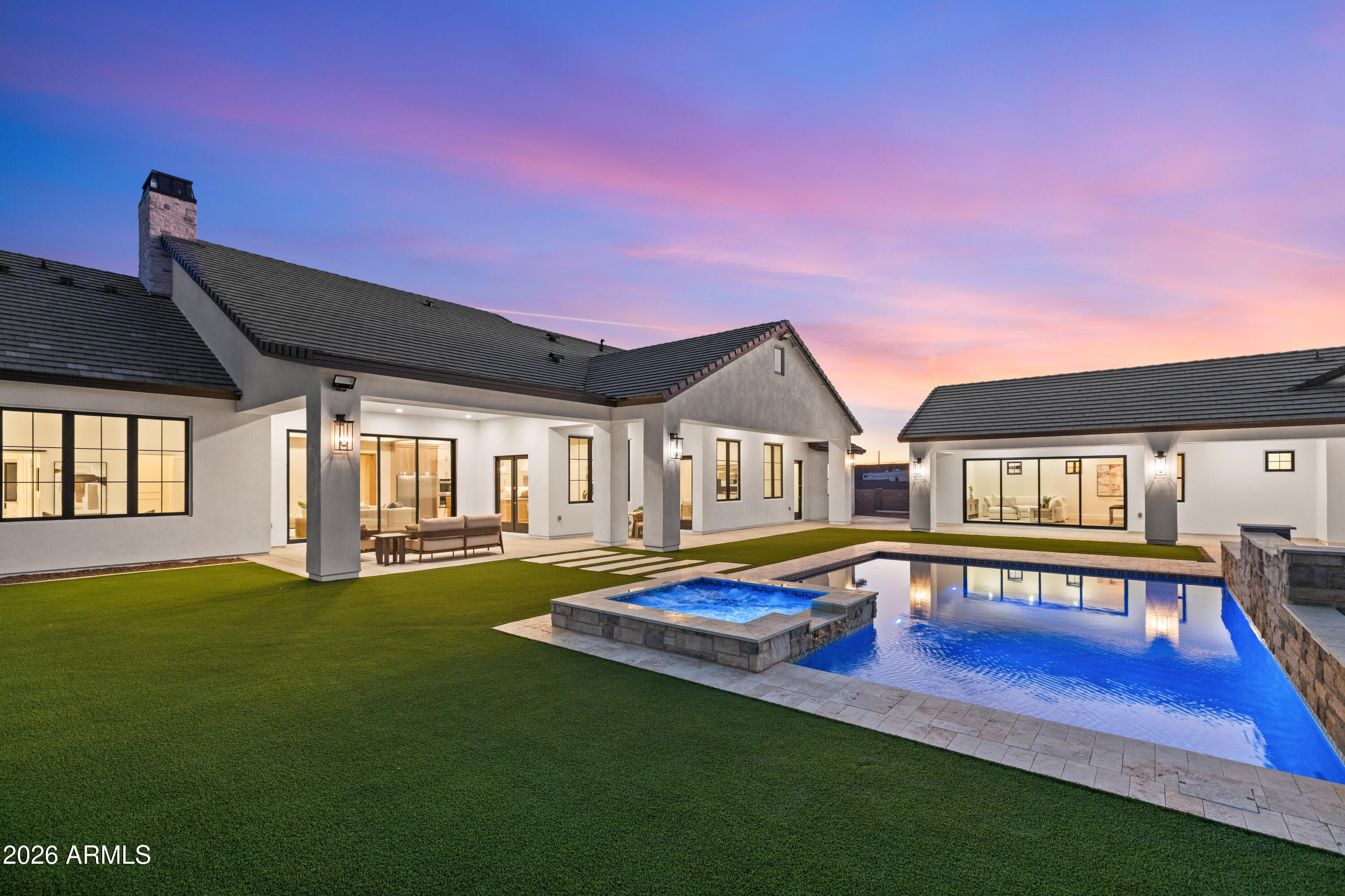 19912 E KARSTEN Drive