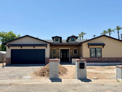 3028 N 47TH Street Phoenix AZ 85018