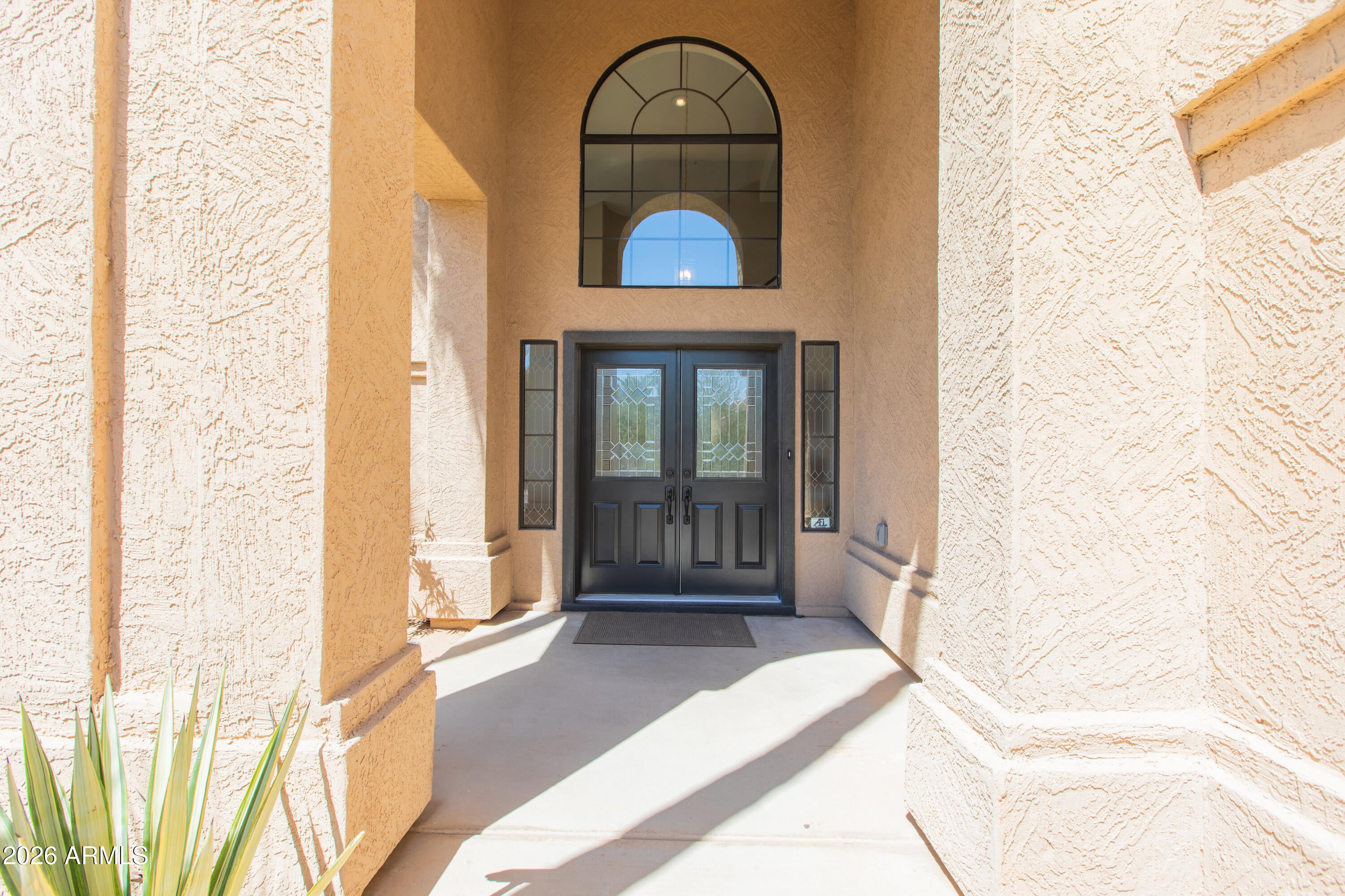9048 E BLANCHE Drive