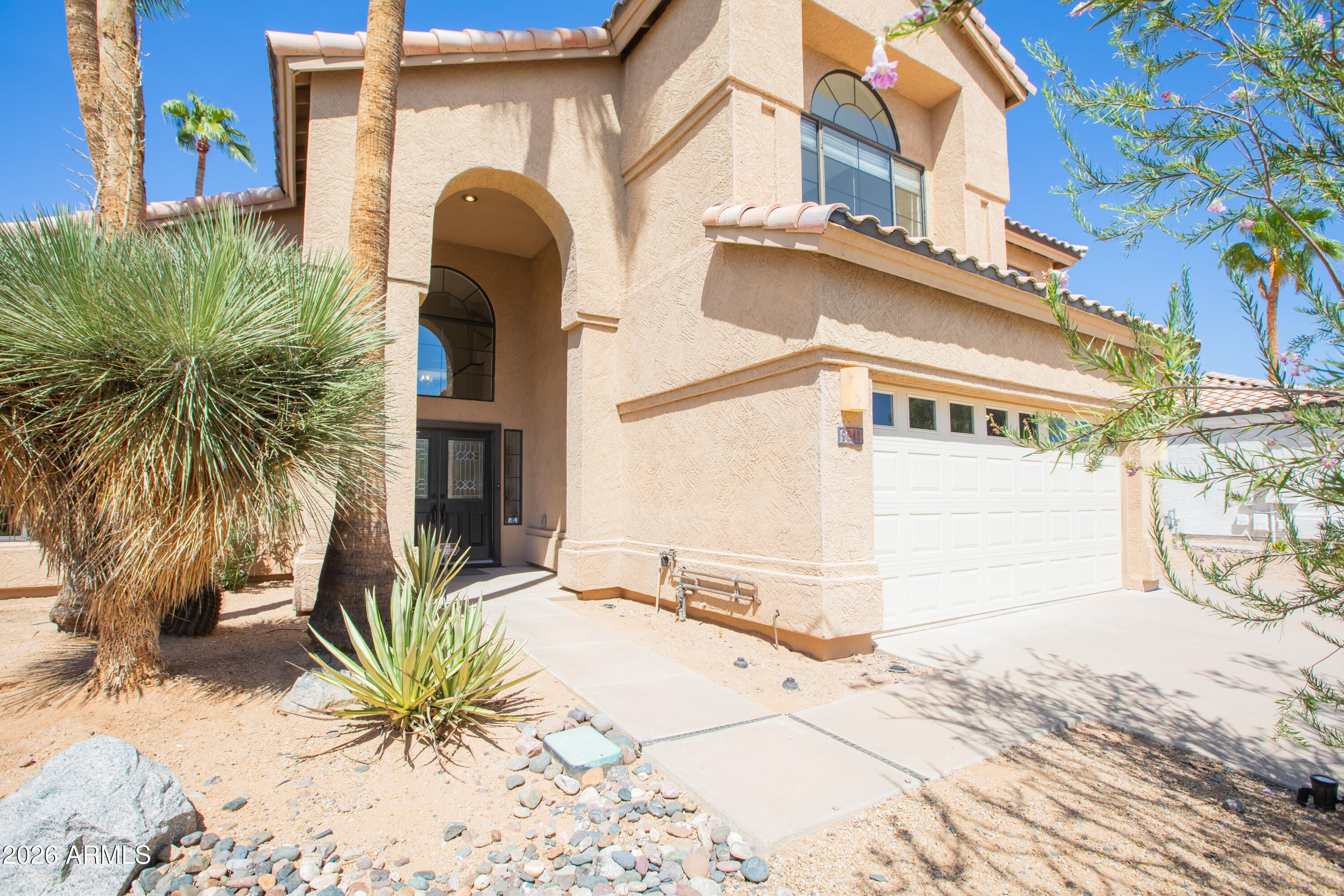 9048 E BLANCHE Drive