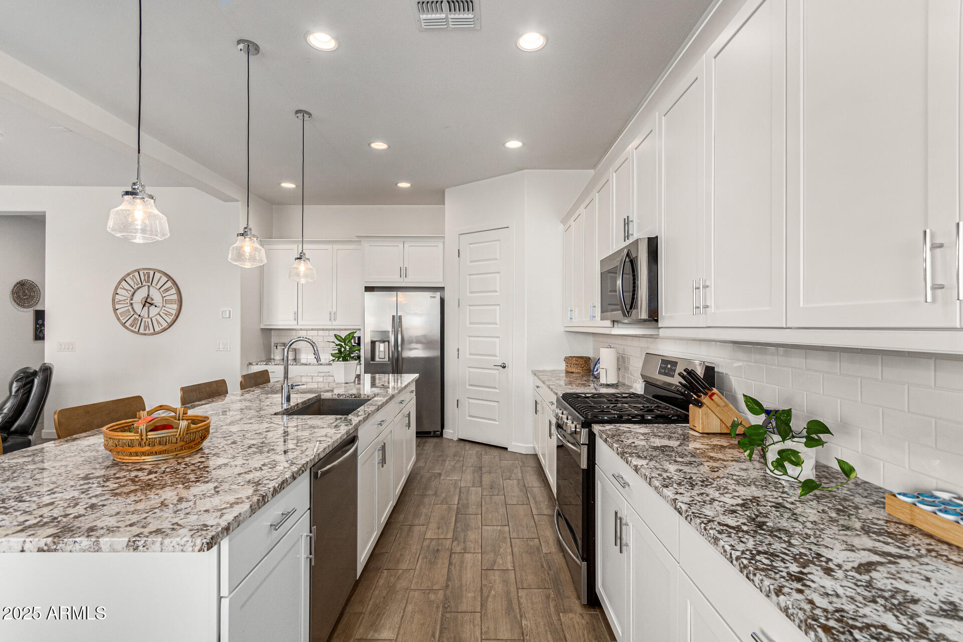 3820 W MCNEIL Street