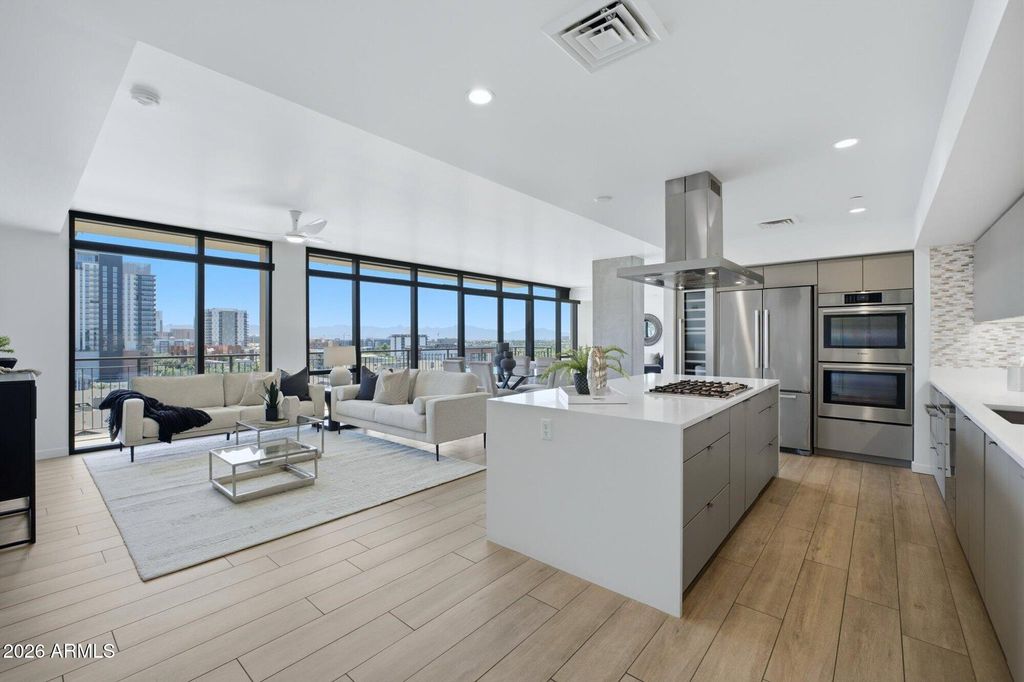 Photo of 200 W Portland Street #1017, Phoenix, AZ 85003 (MLS # 7017739)