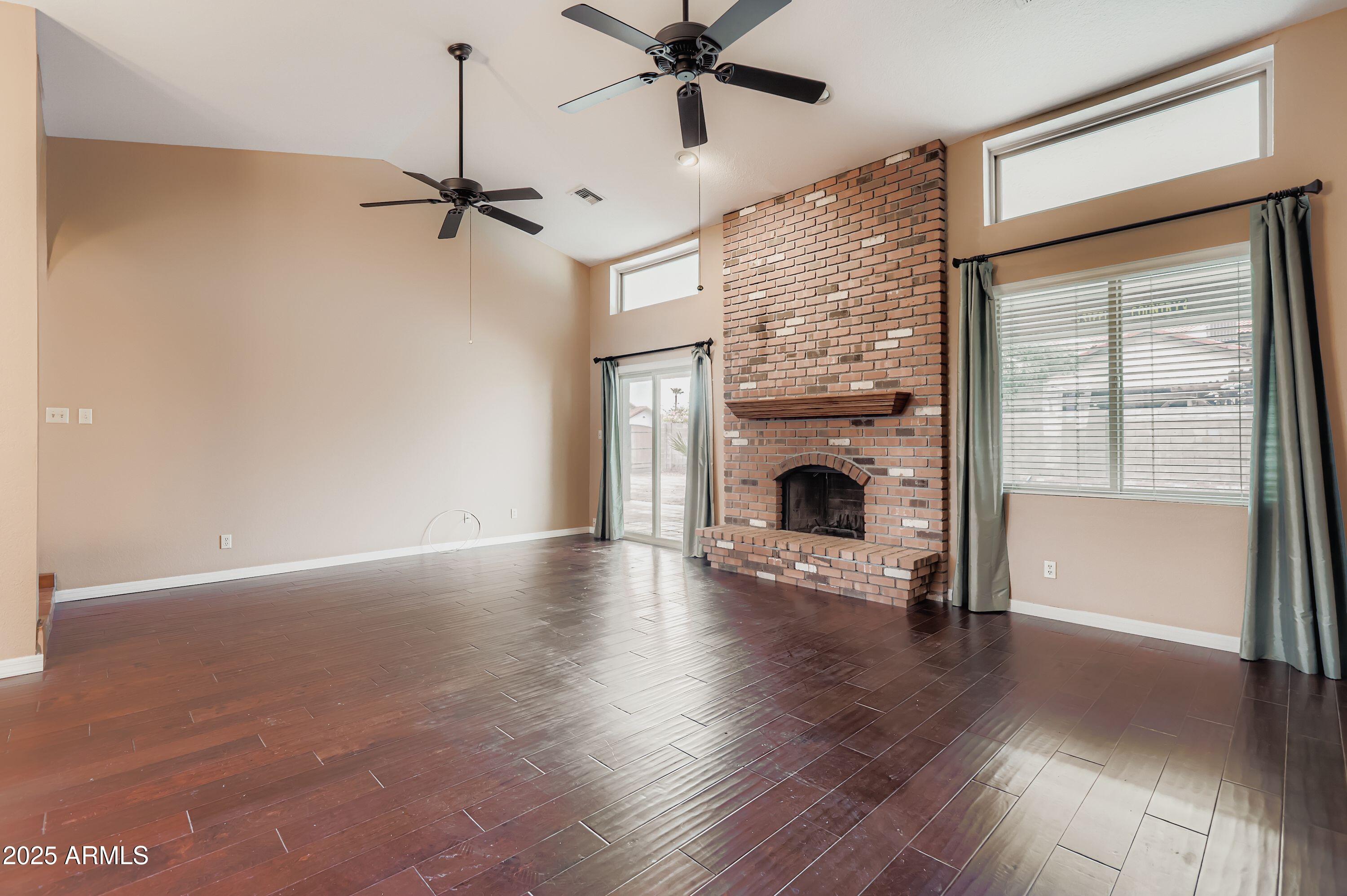 465 E HALIFAX Street