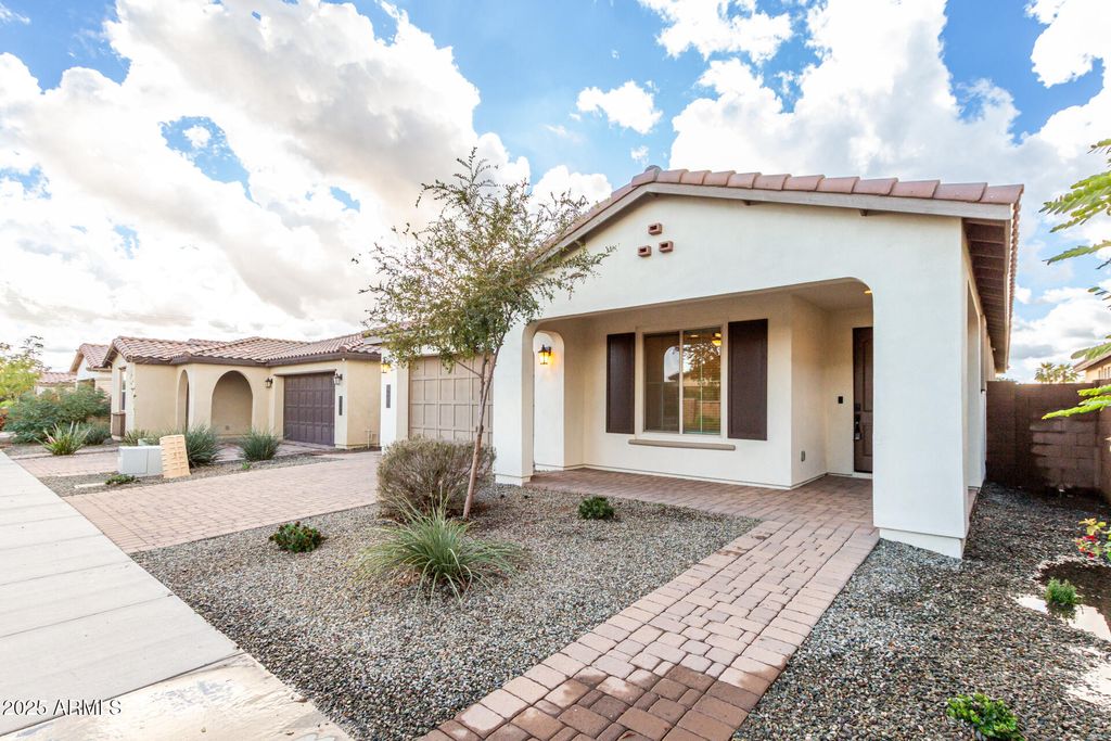 Photo of 19436 S 208th Place, Queen Creek, AZ 85142 (MLS # 6950076)