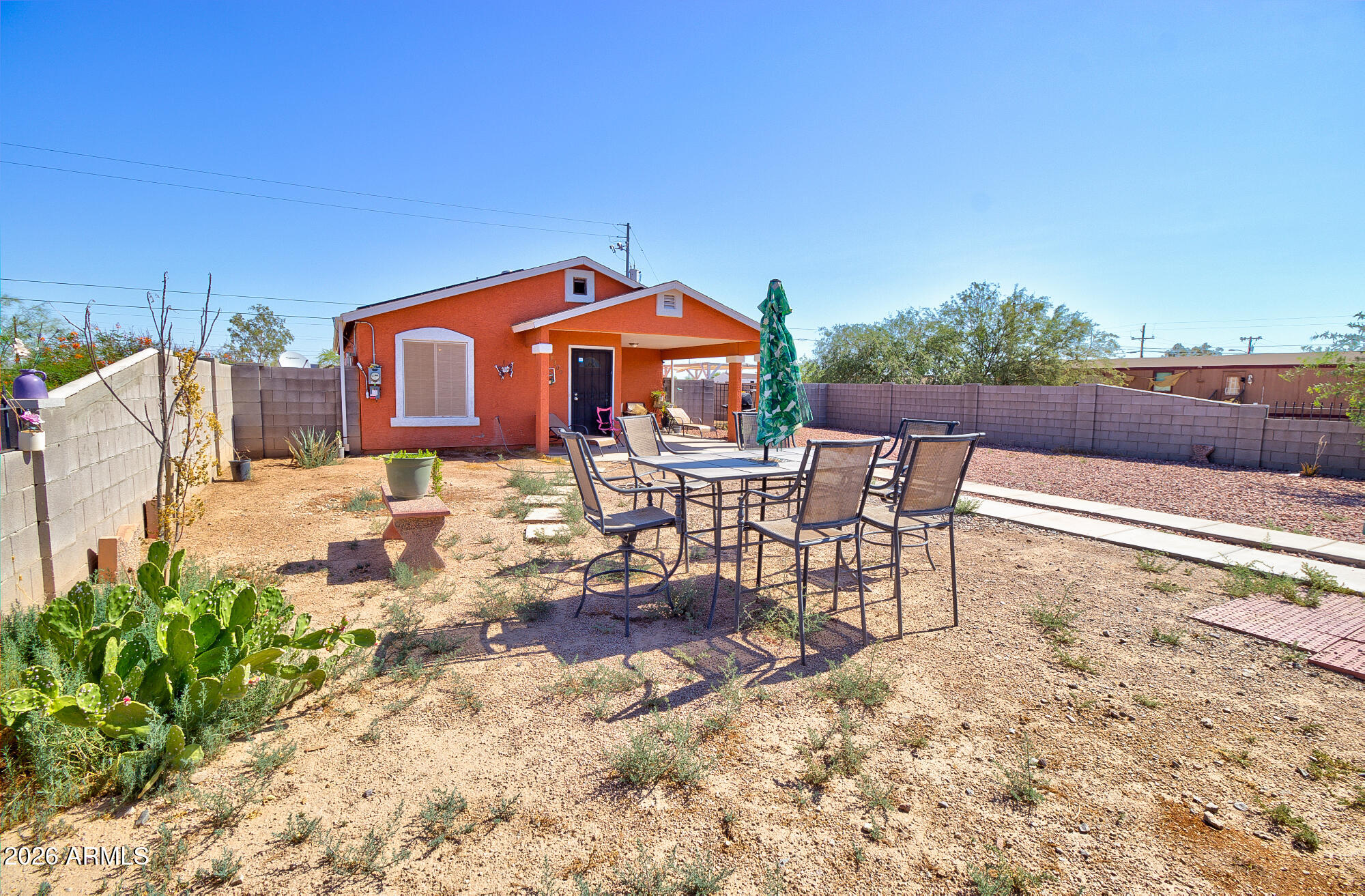 3300 W MADERA Drive