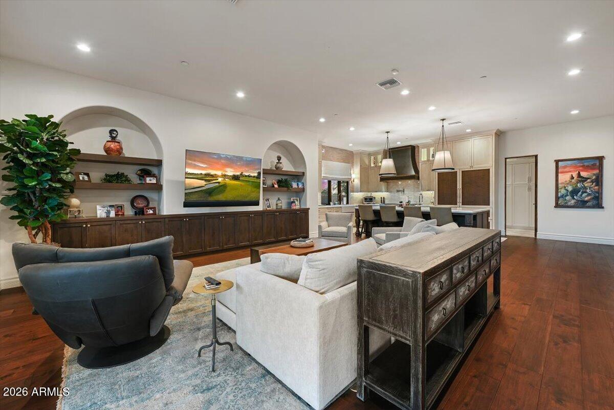 8549 E Los Gatos Drive