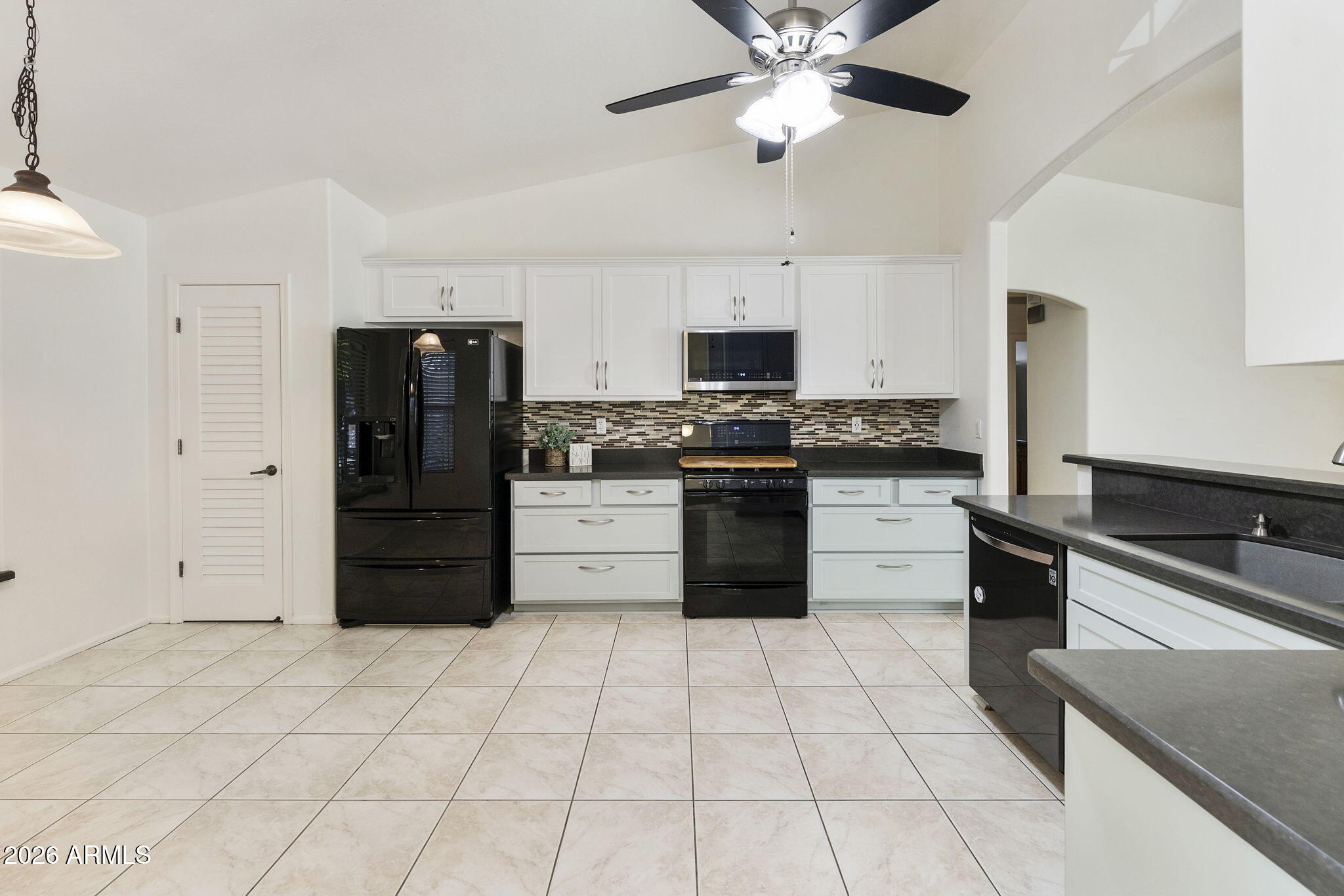 3320 W SOUTH BUTTE Road