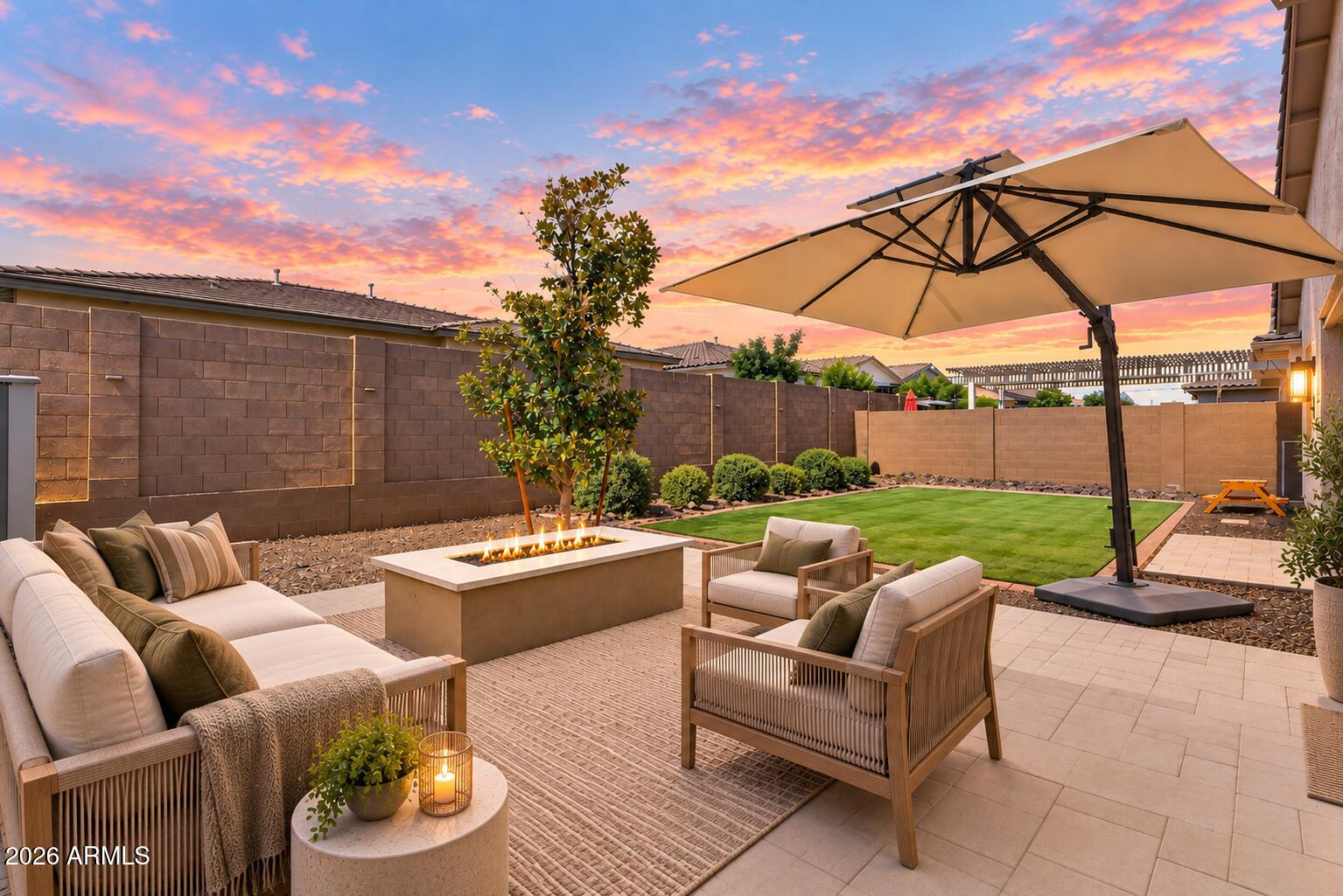 14178 W CALLE LEJOS --