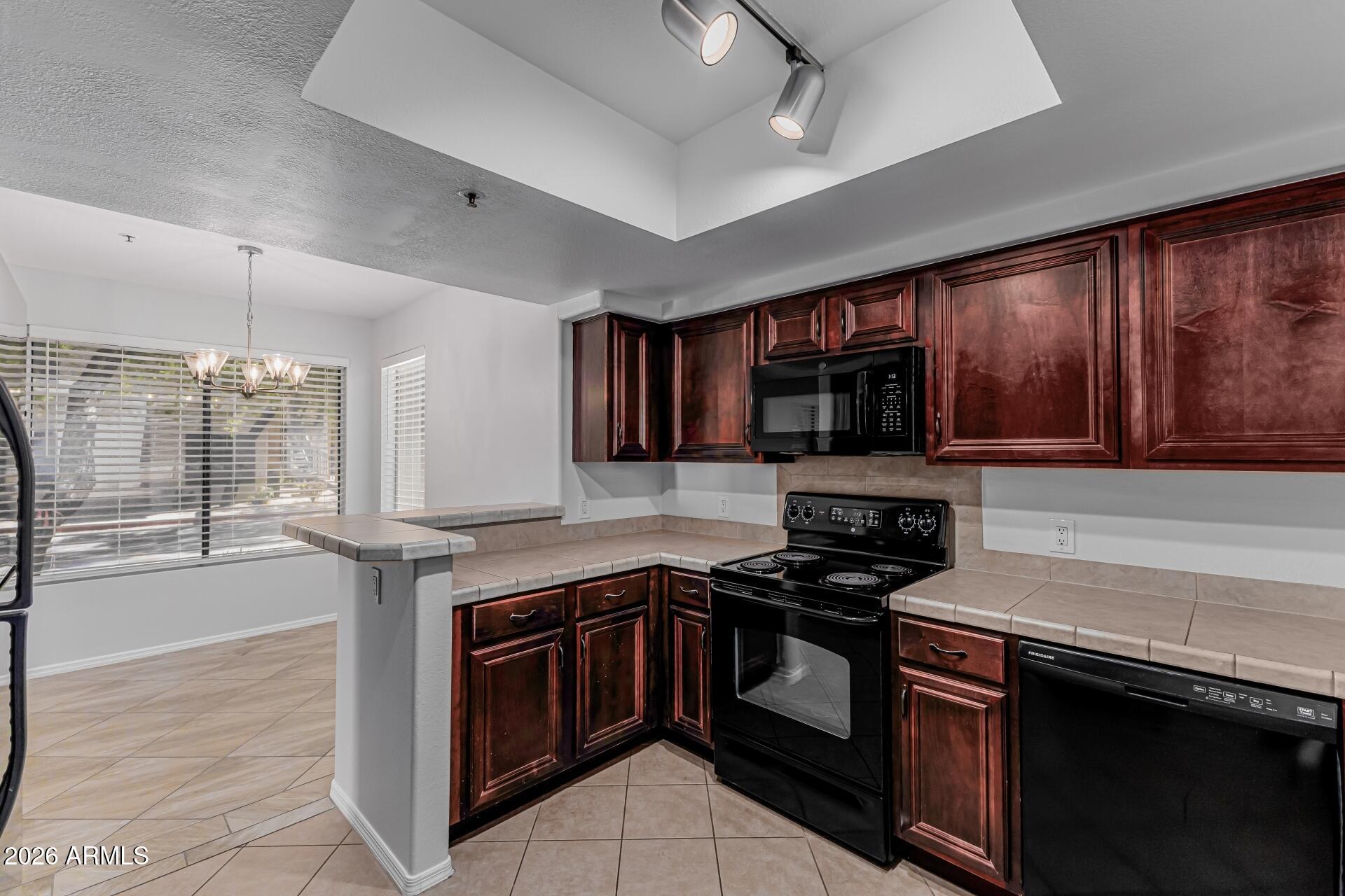 4925 E DESERT COVE Avenue 106