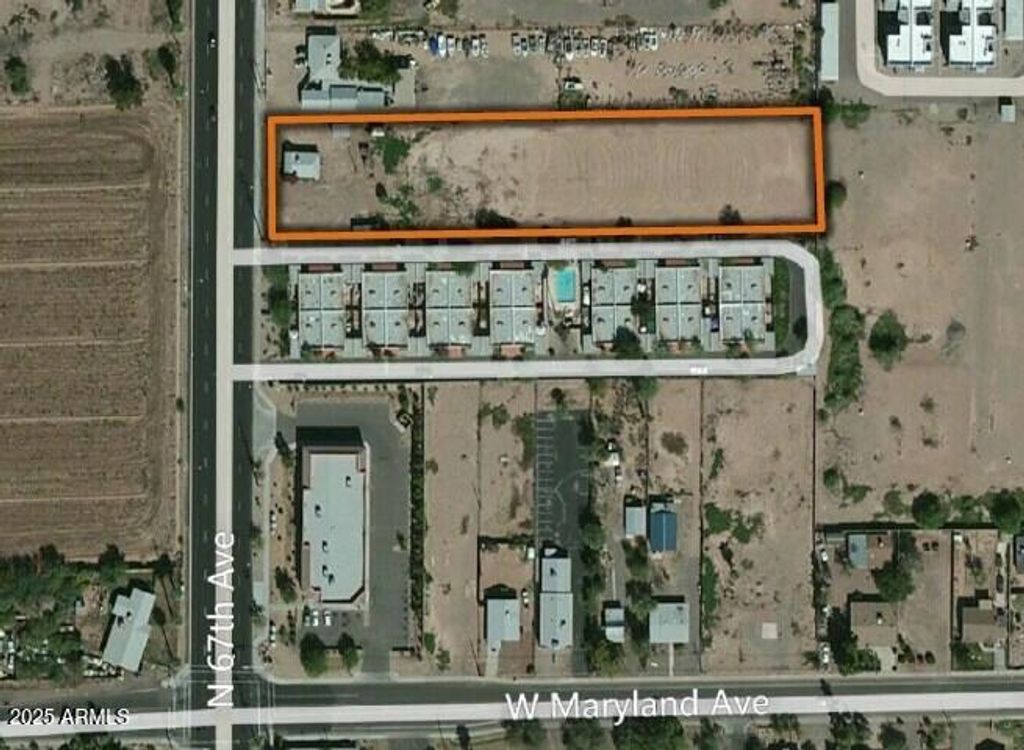 Photo of 7618 N 61st Ave Avenue #-, Glendale, AZ 85301 (MLS # 7029845)