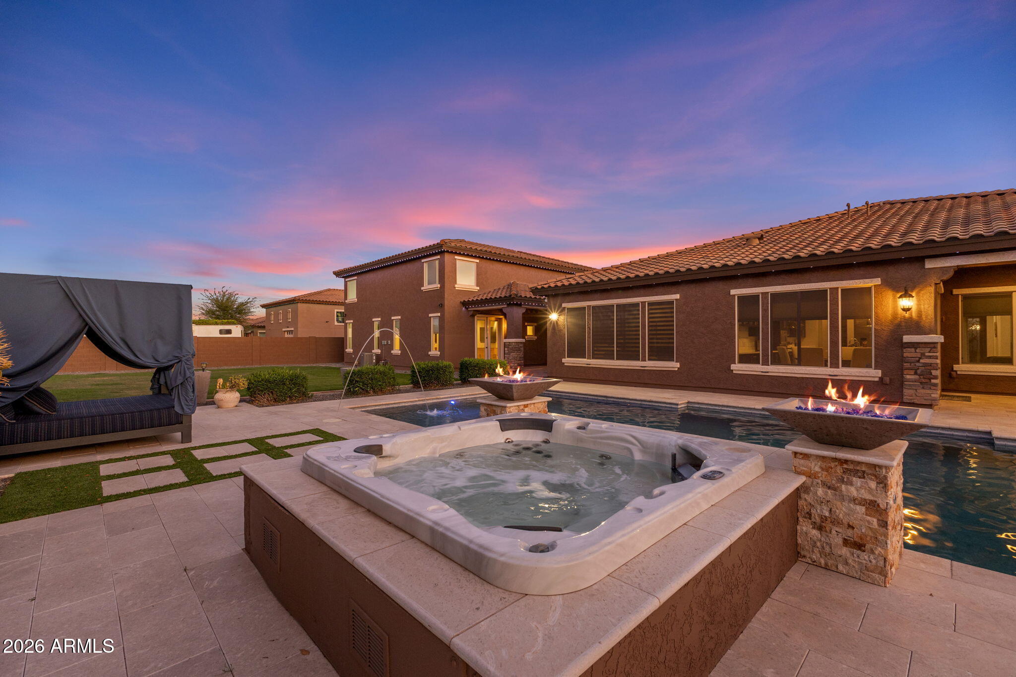CABALLOS DEL RIO - Residential