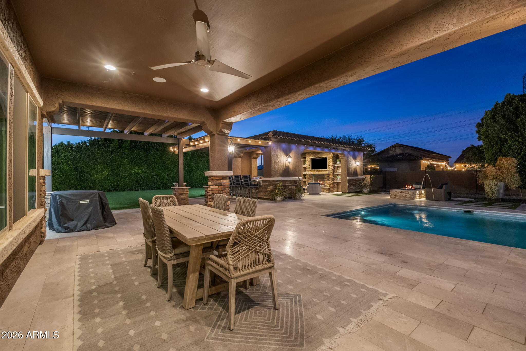 CABALLOS DEL RIO - Residential
