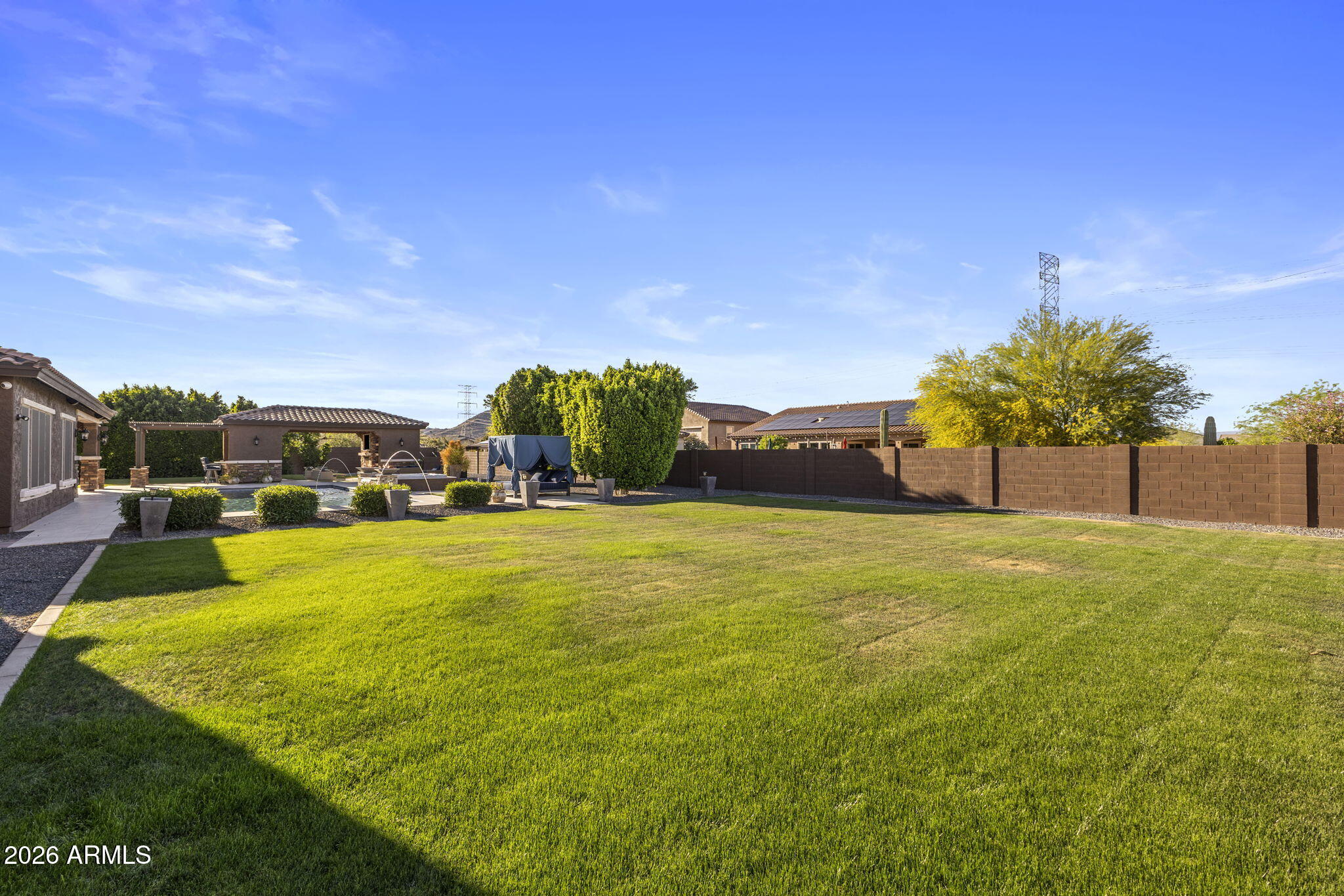 CABALLOS DEL RIO - Residential