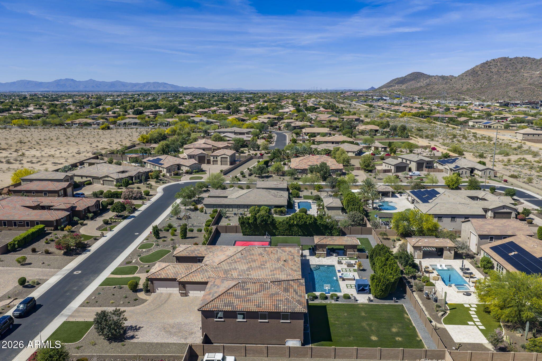 CABALLOS DEL RIO - Residential