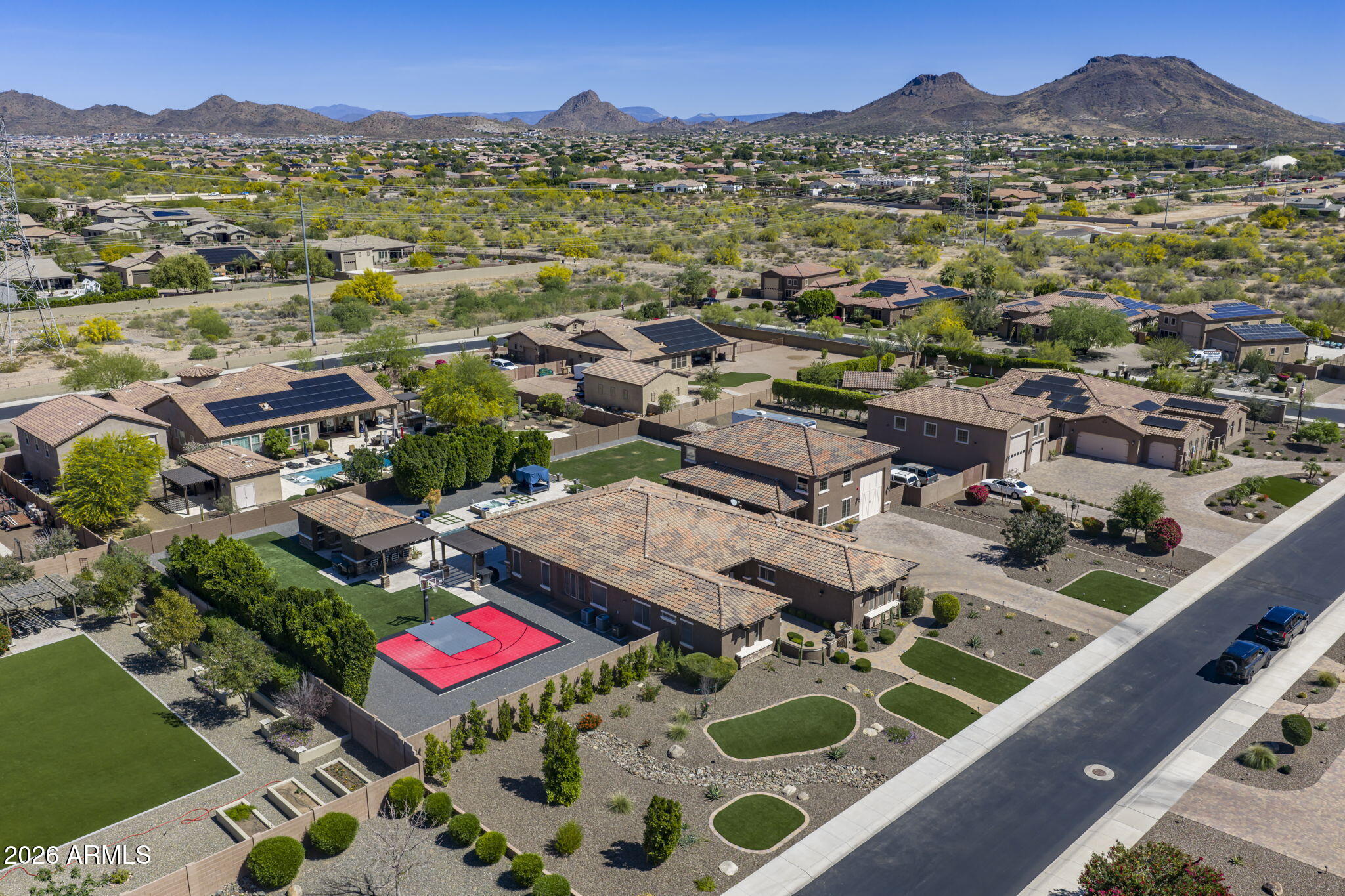 CABALLOS DEL RIO - Residential