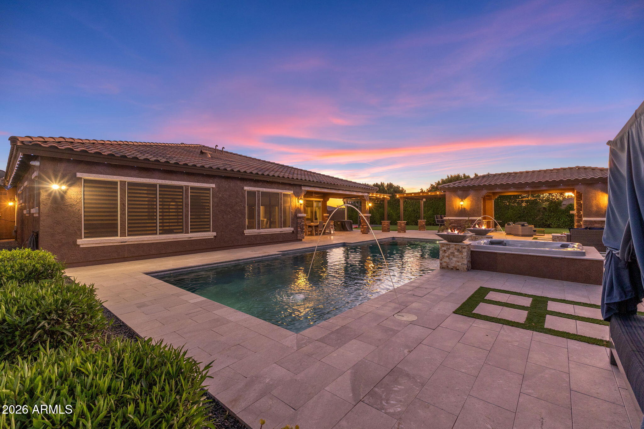 CABALLOS DEL RIO - Residential