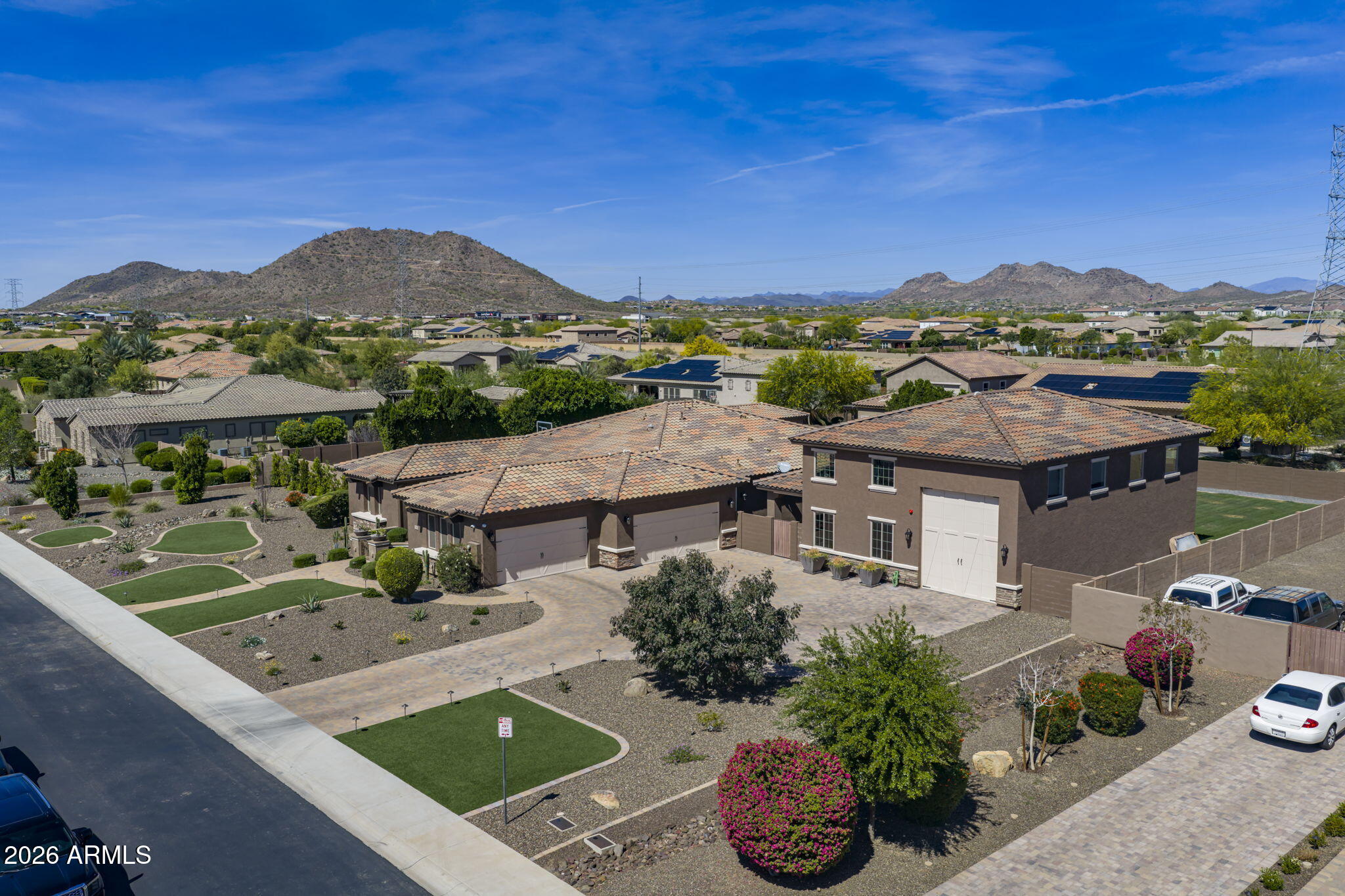 CABALLOS DEL RIO - Residential
