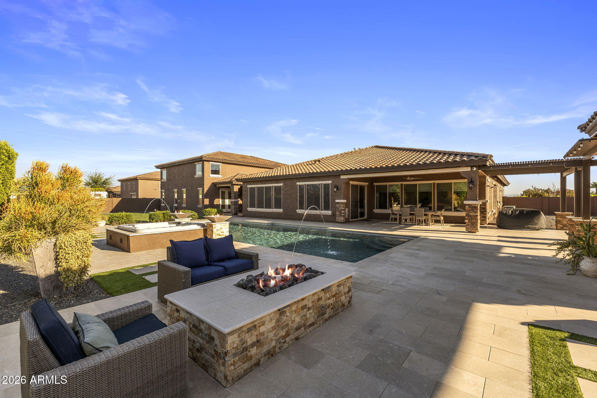 CABALLOS DEL RIO - Residential