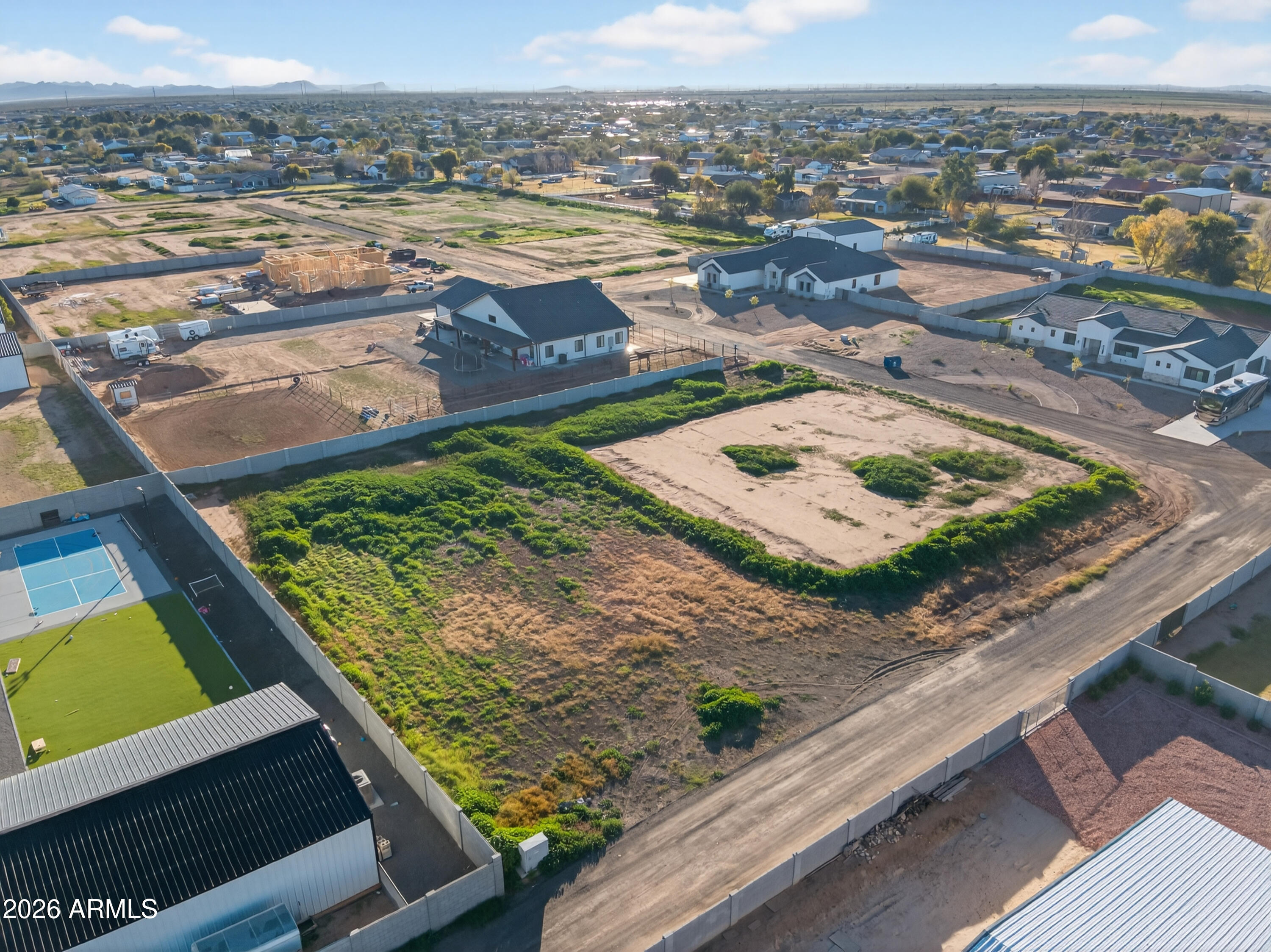 3900 N Quick Draw Lane -