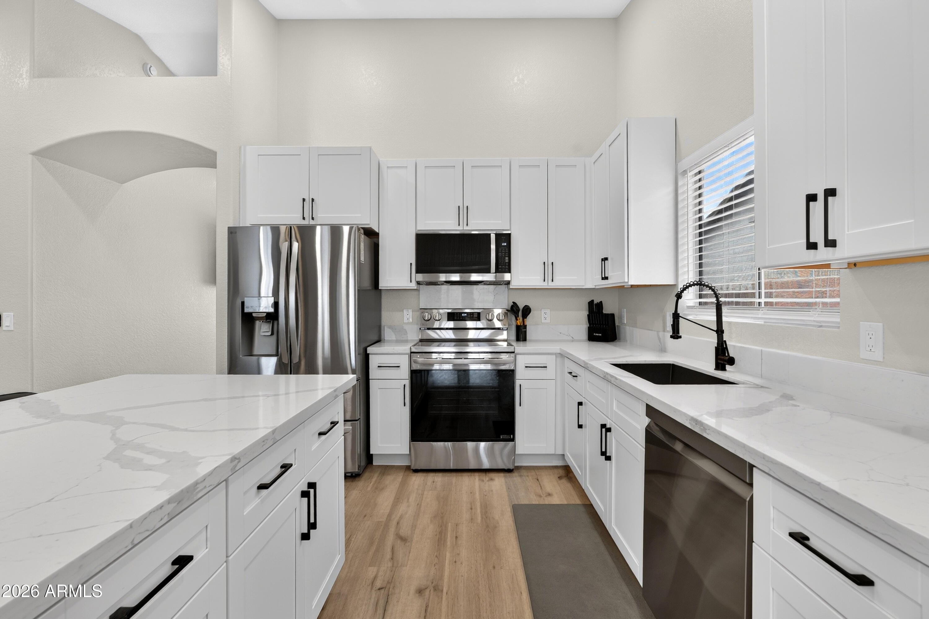 8947 W SIERRA VISTA Drive