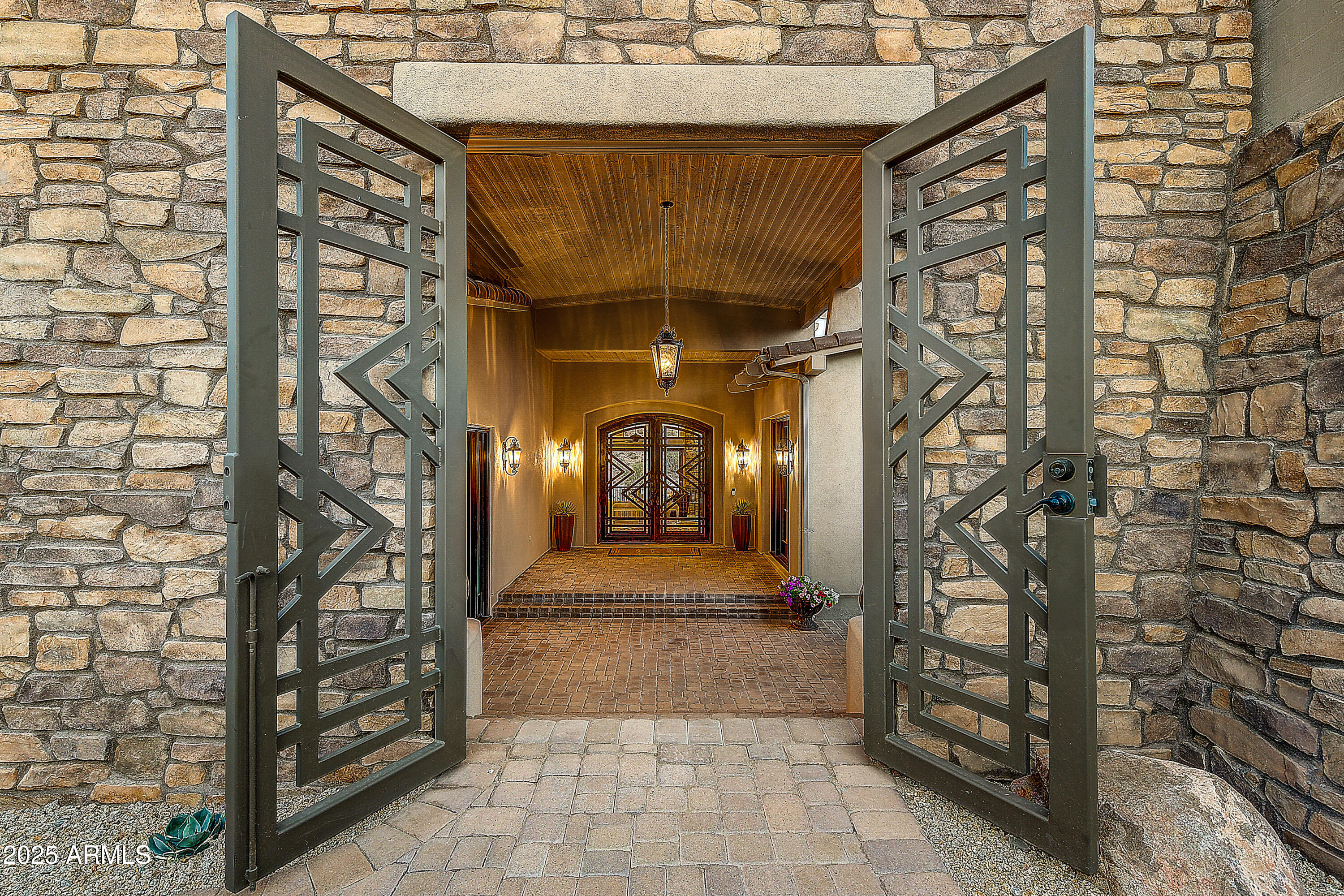 9749 N FIRERIDGE Trail