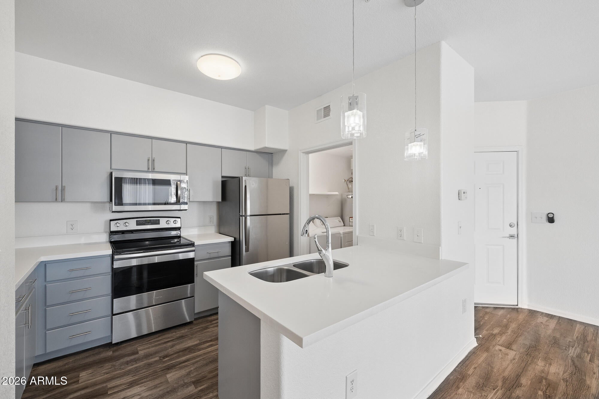 5302 E VAN BUREN Street 3045