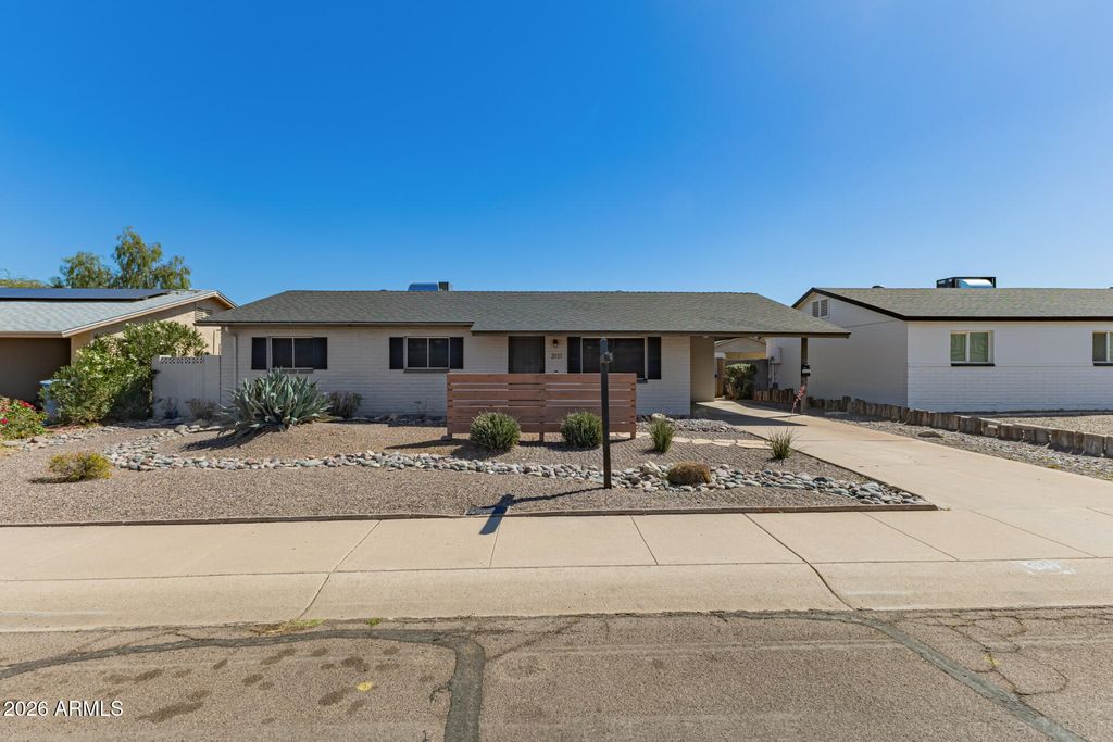 Photo of 3111 S Edward Drive, Tempe, AZ 85282 (MLS # 6997187)