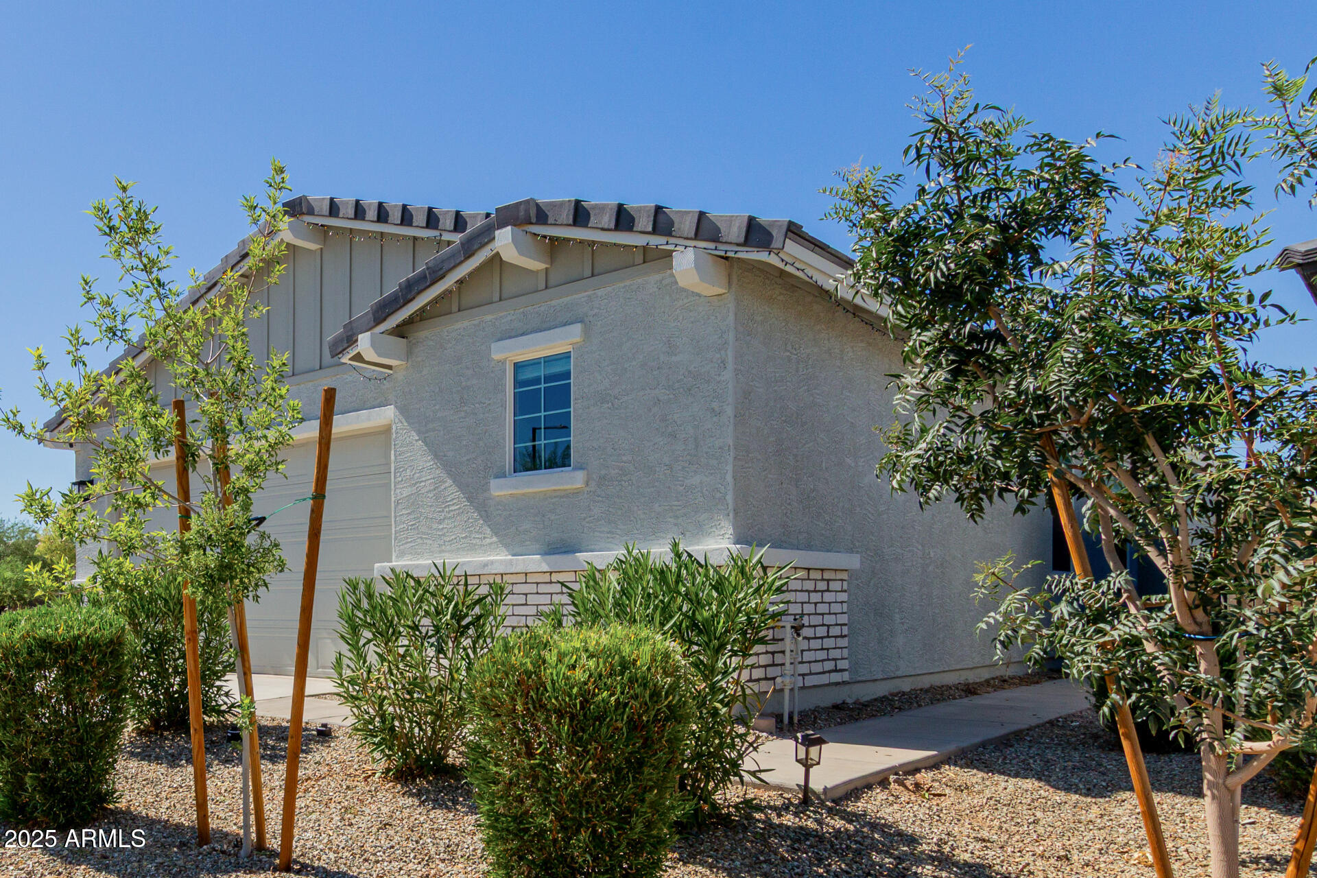 17486 W VIA DE LUNA Drive