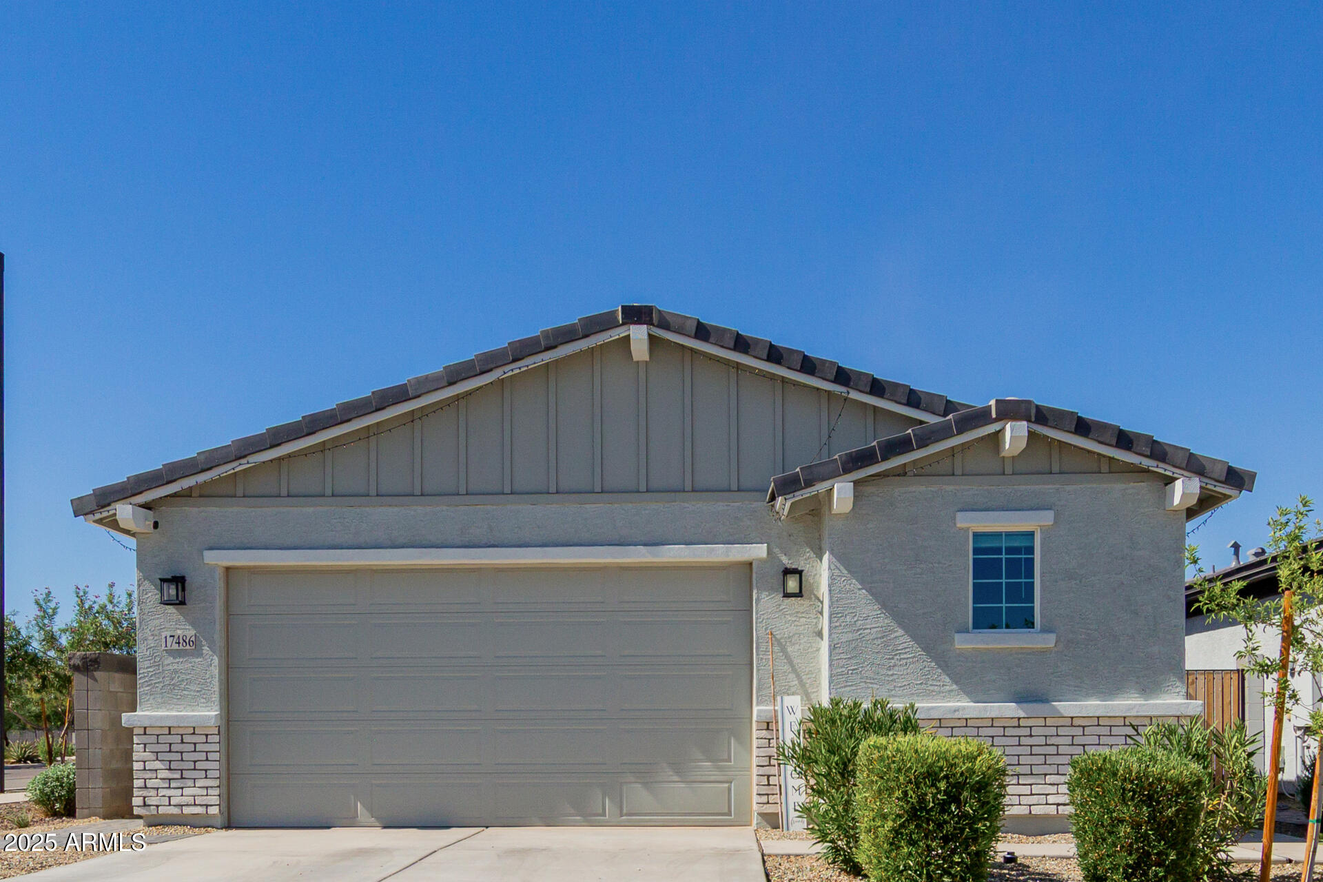 17486 W VIA DE LUNA Drive