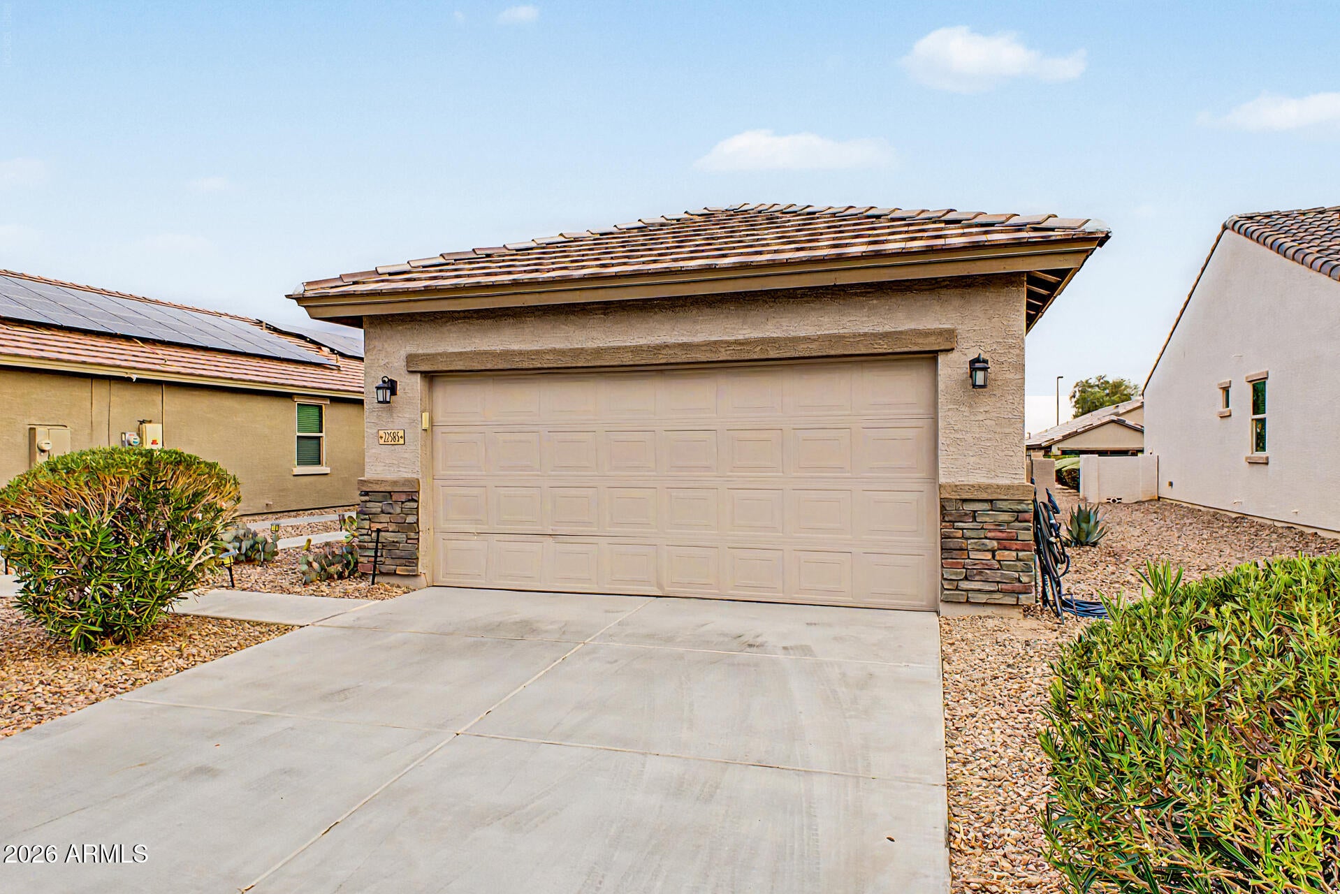 22585 W MOONLIGHT Path