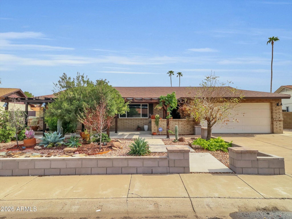 Photo of 5019 W Carol Avenue, Glendale, AZ 85302 (MLS # 7085640)