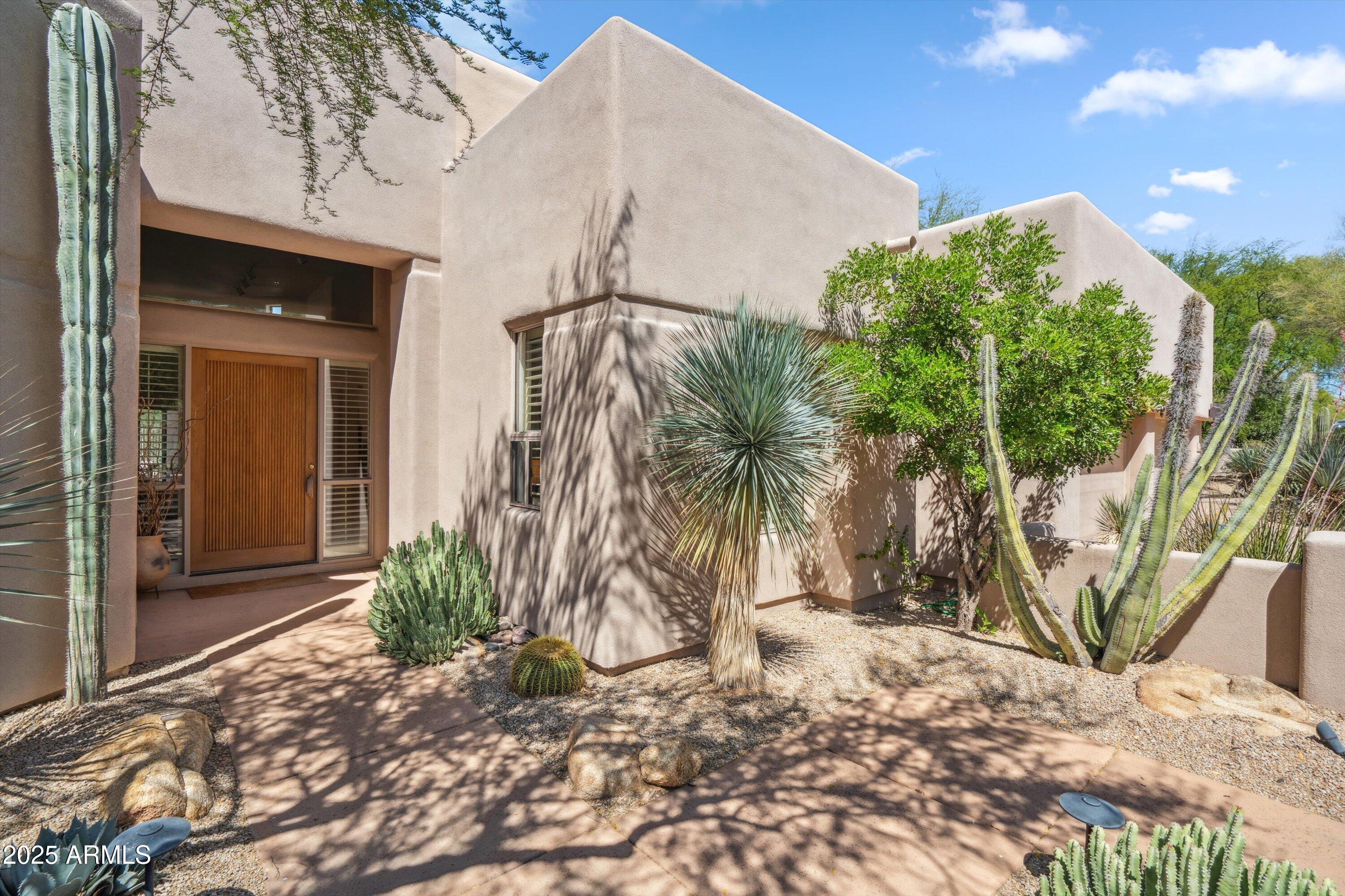 7466 E High Point Drive