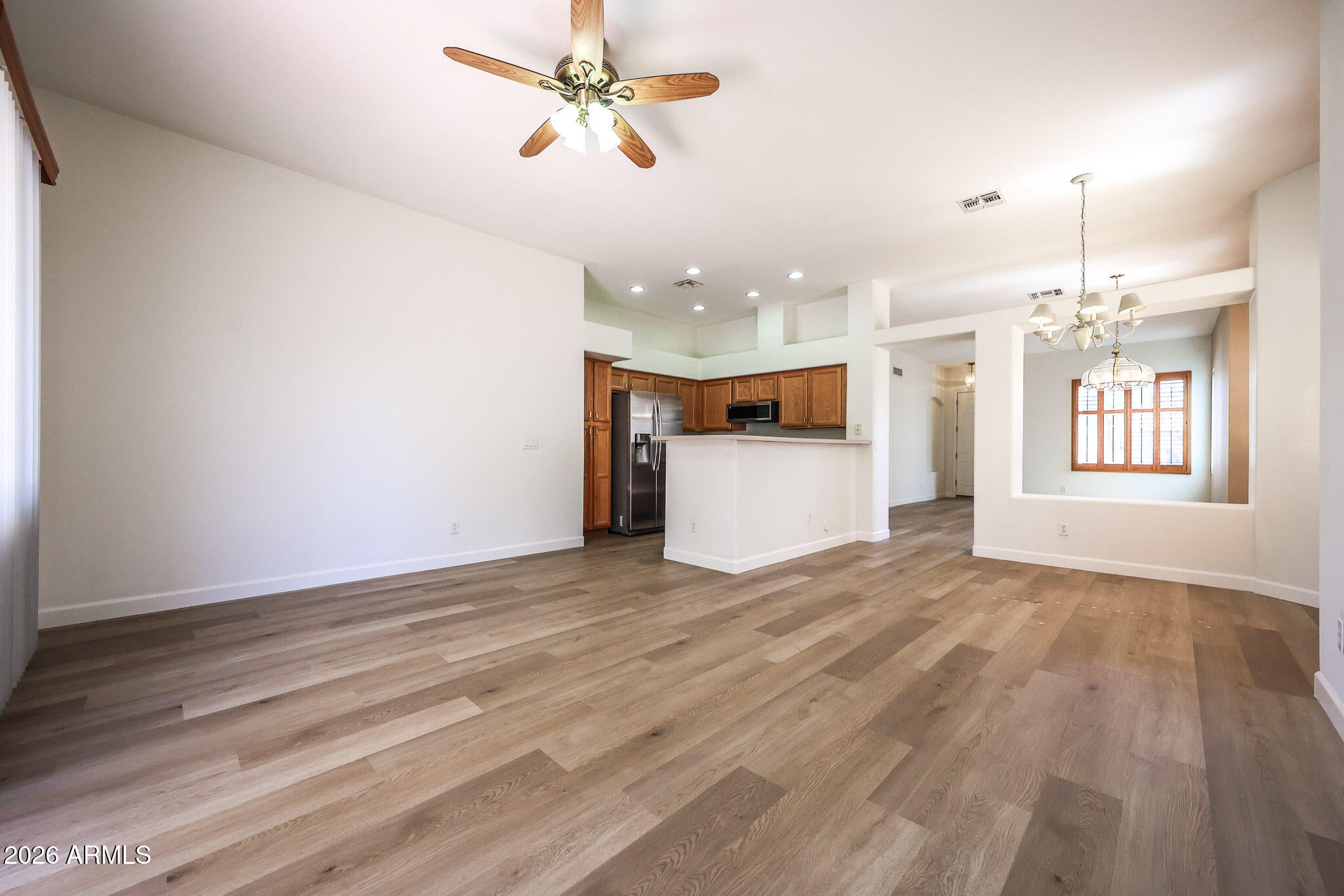420 W HALF MOON Way