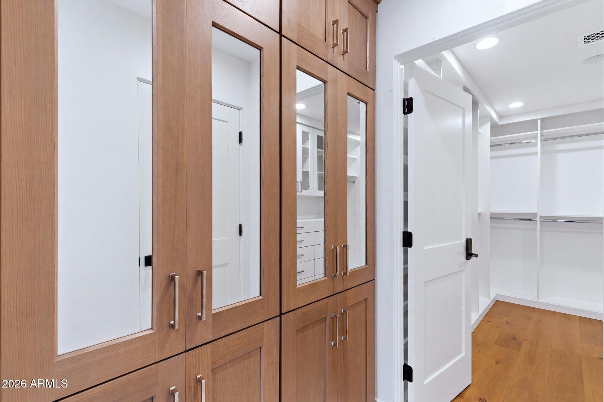 DEL PRADO - Residential