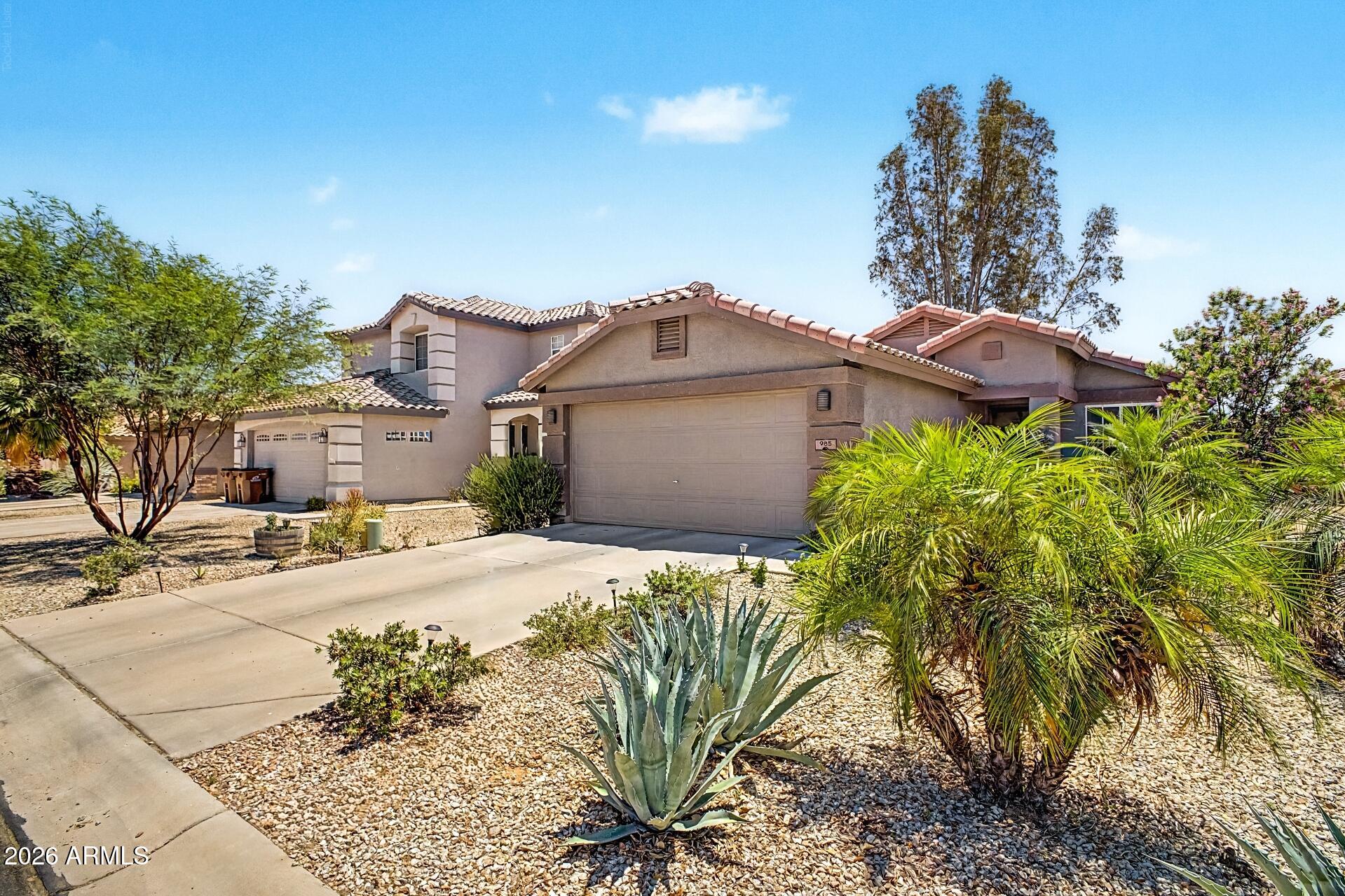985 E Stardust Way