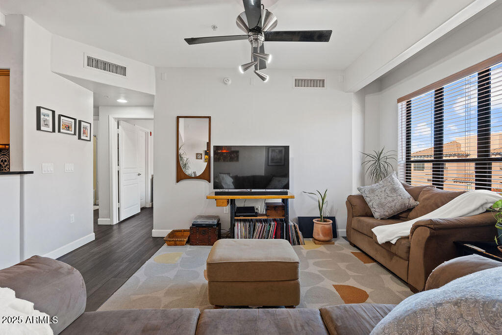 20660 N 40TH Street 2155