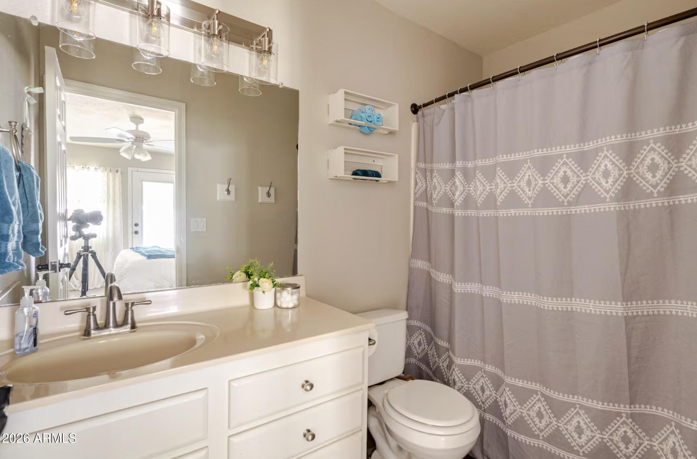 HOLIDAY ESTATES UNIT 2 - Residential