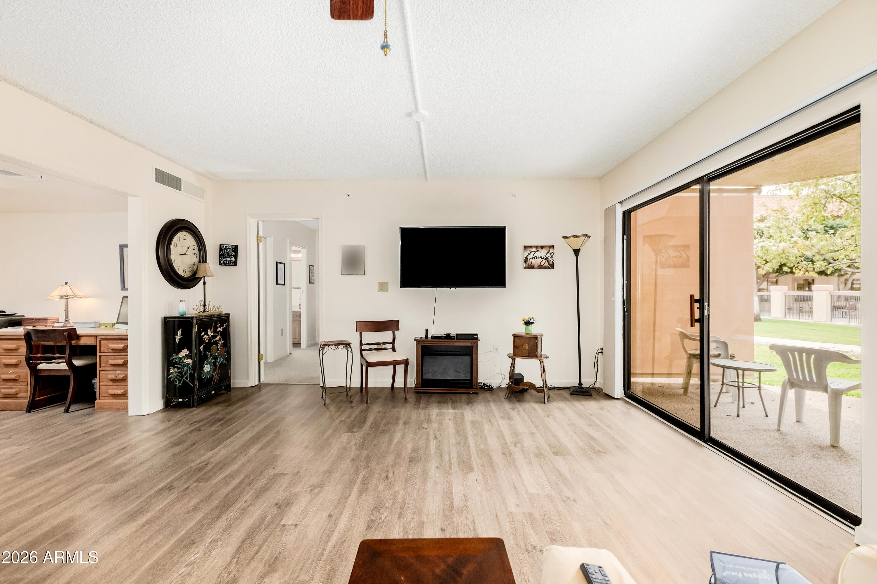 10330 W Thunderbird Boulevard C103