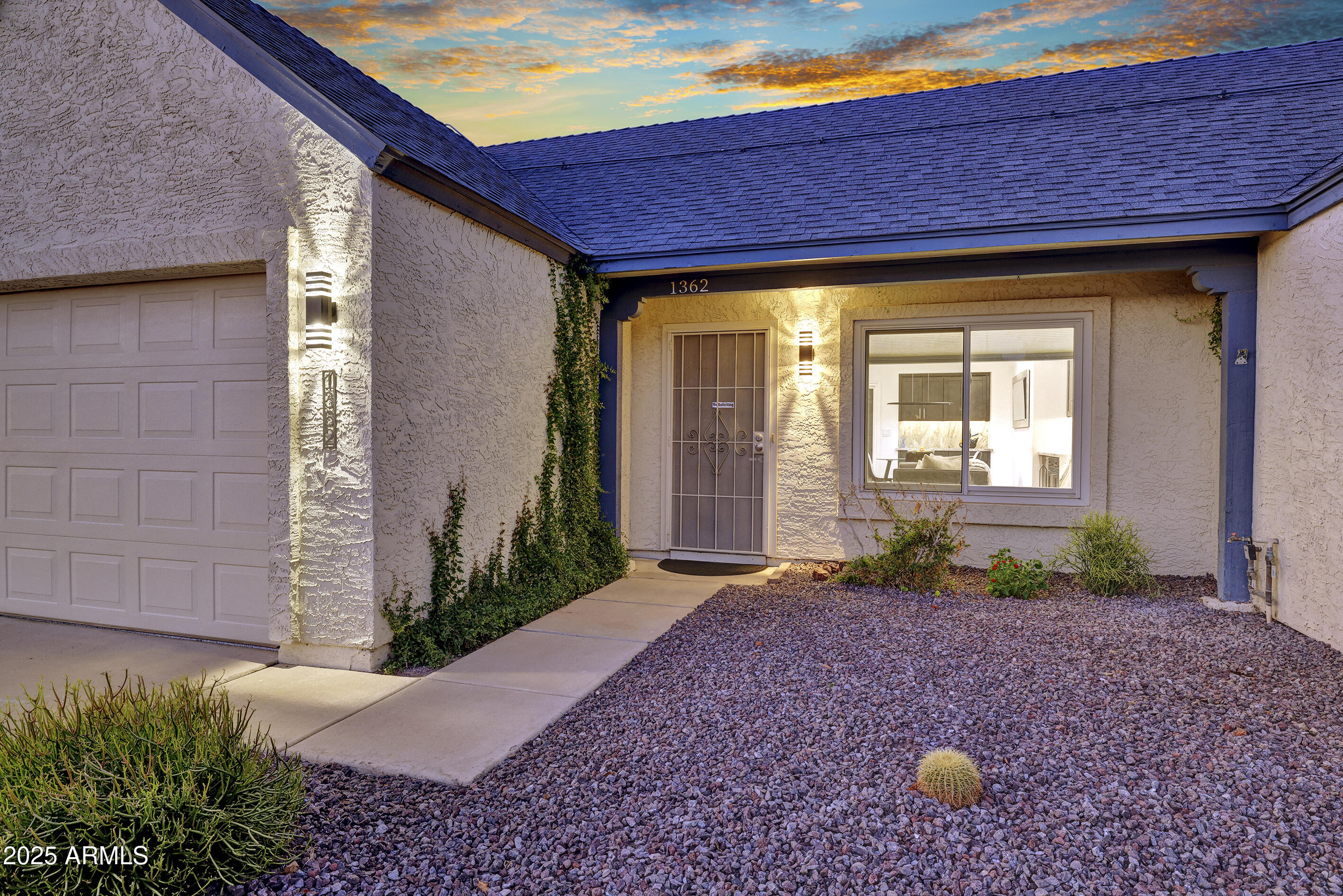 1362 E WICKIEUP Lane