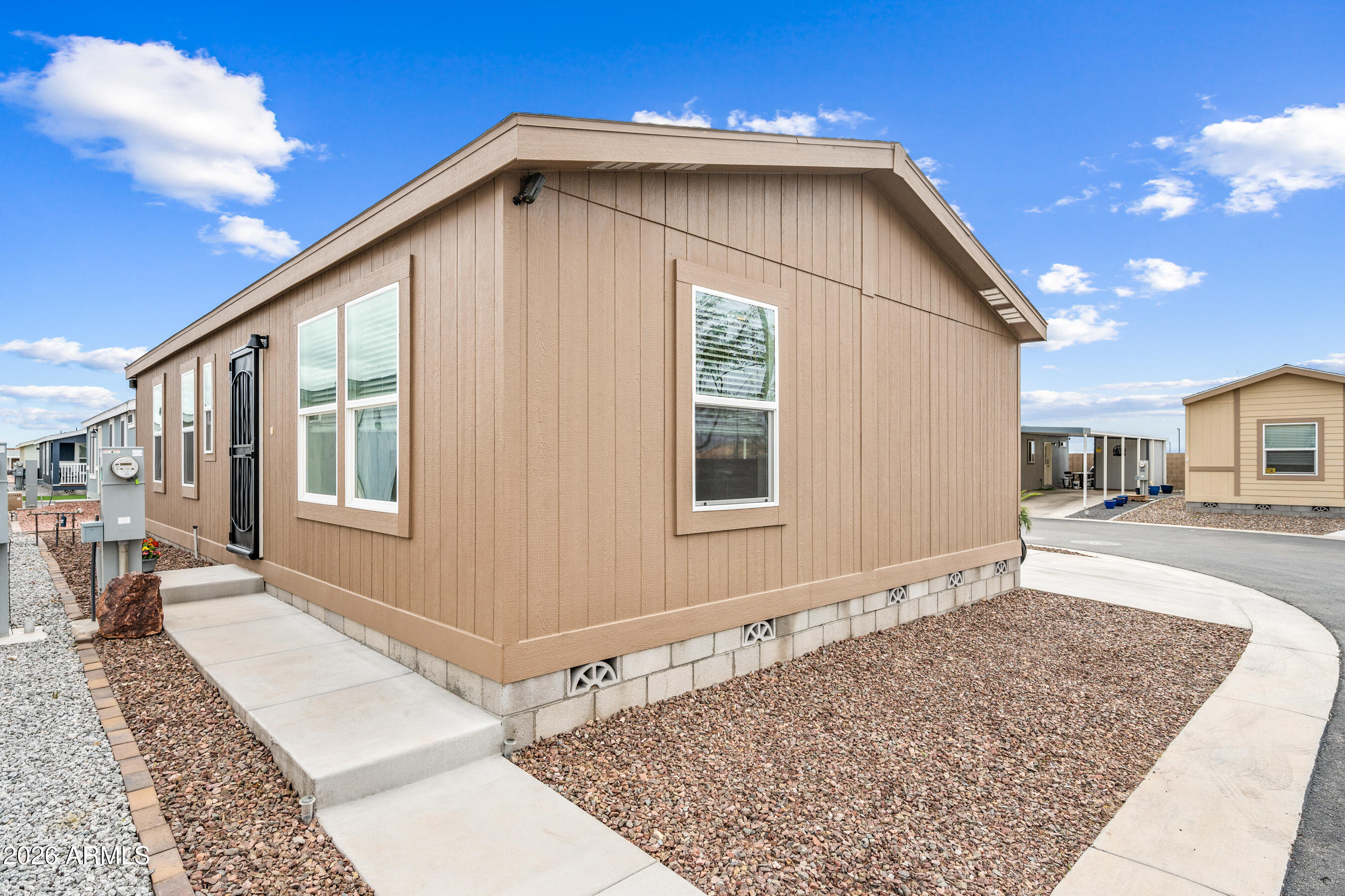 17506 W VAN BUREN Street 524