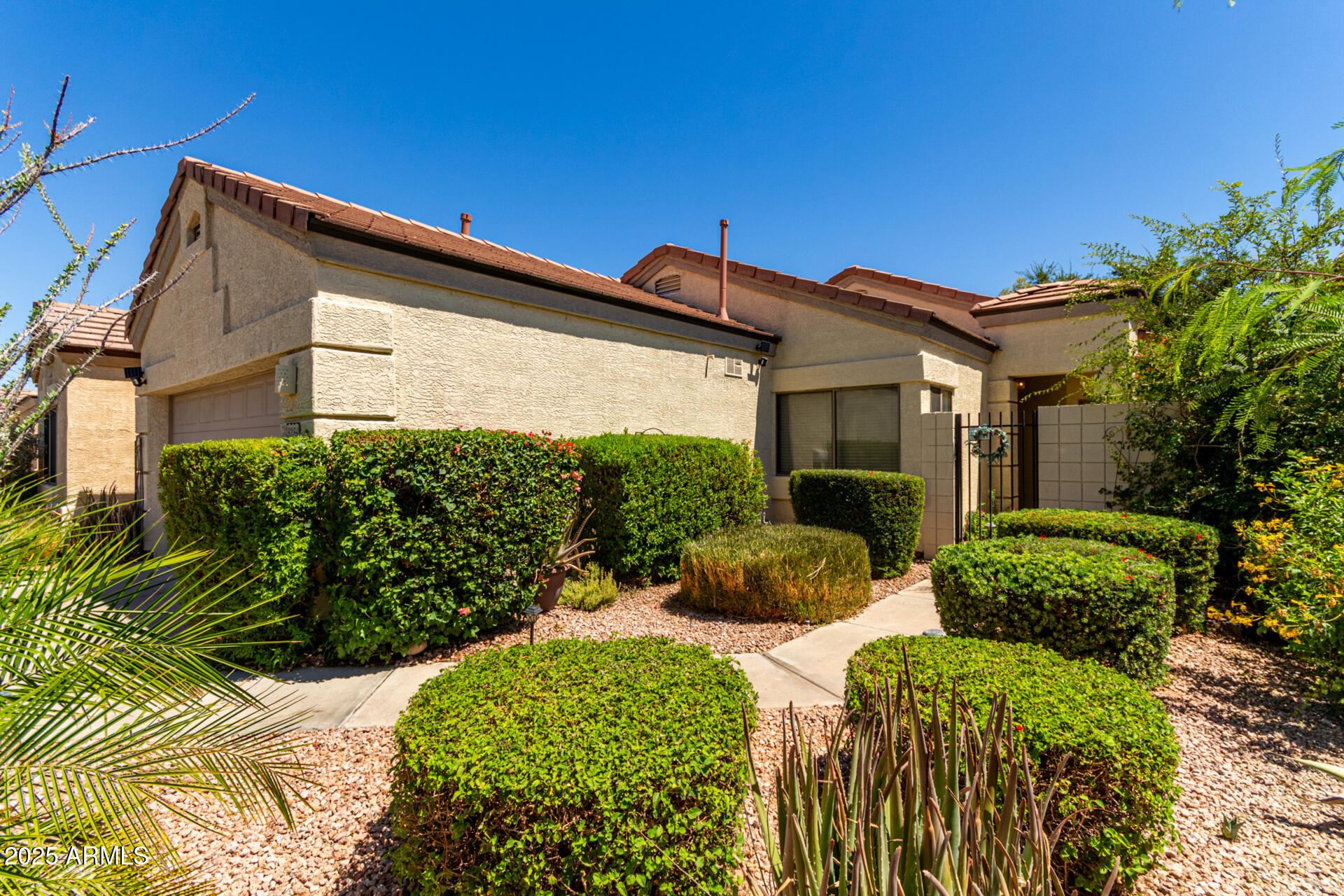 3234 E MALDONADO Drive