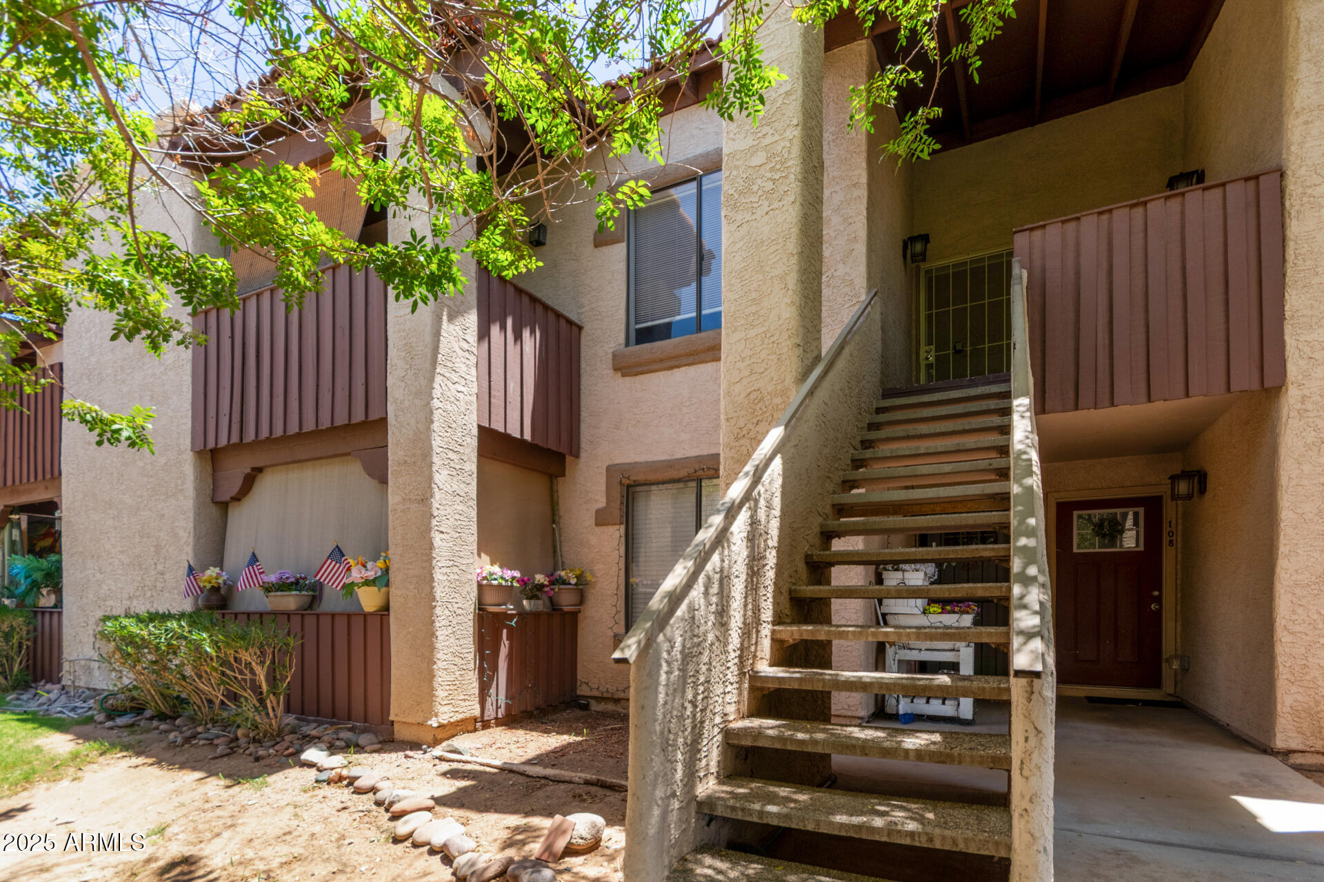 3102 E CLARENDON Avenue 209