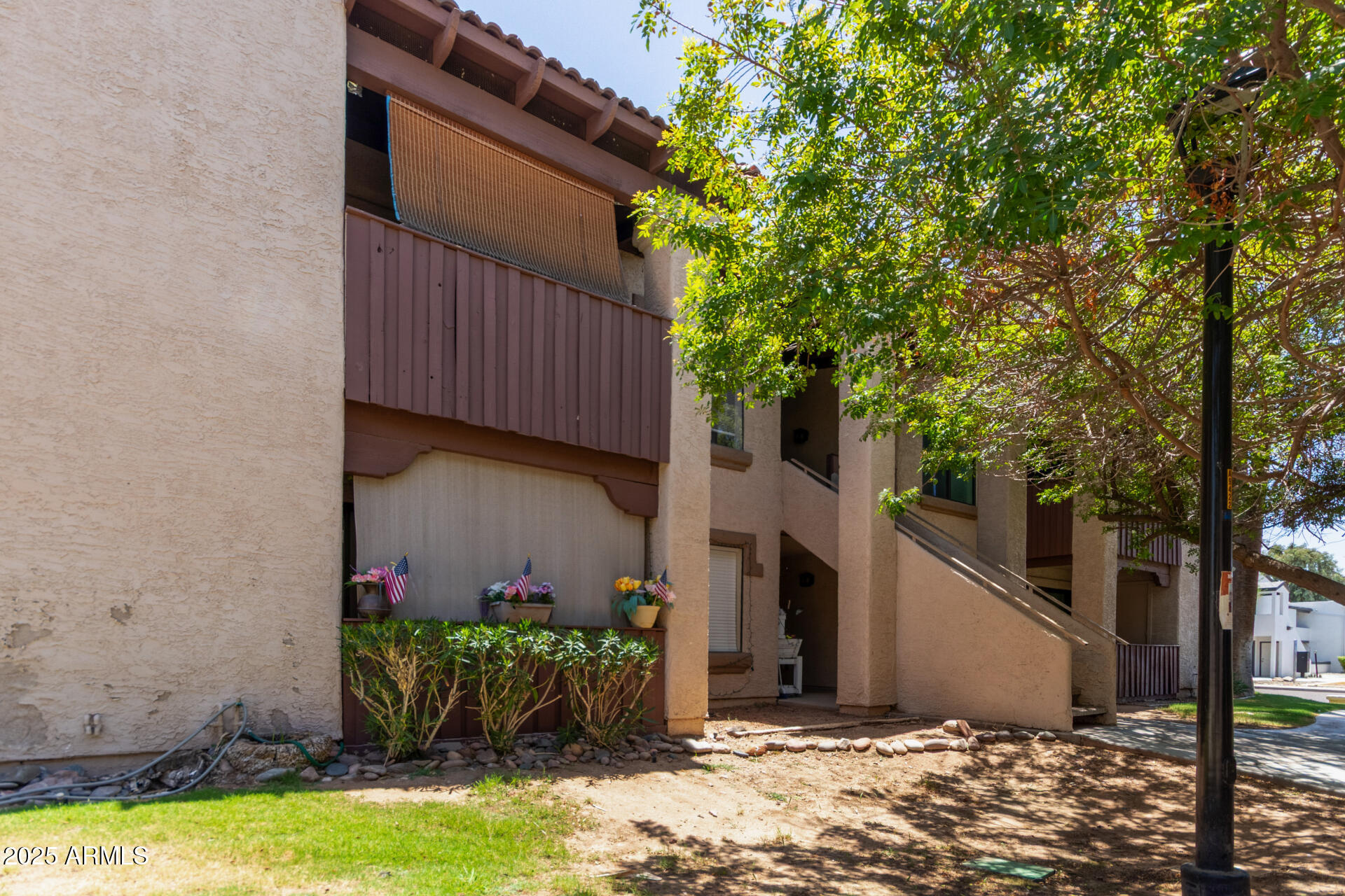 3102 E CLARENDON Avenue 209