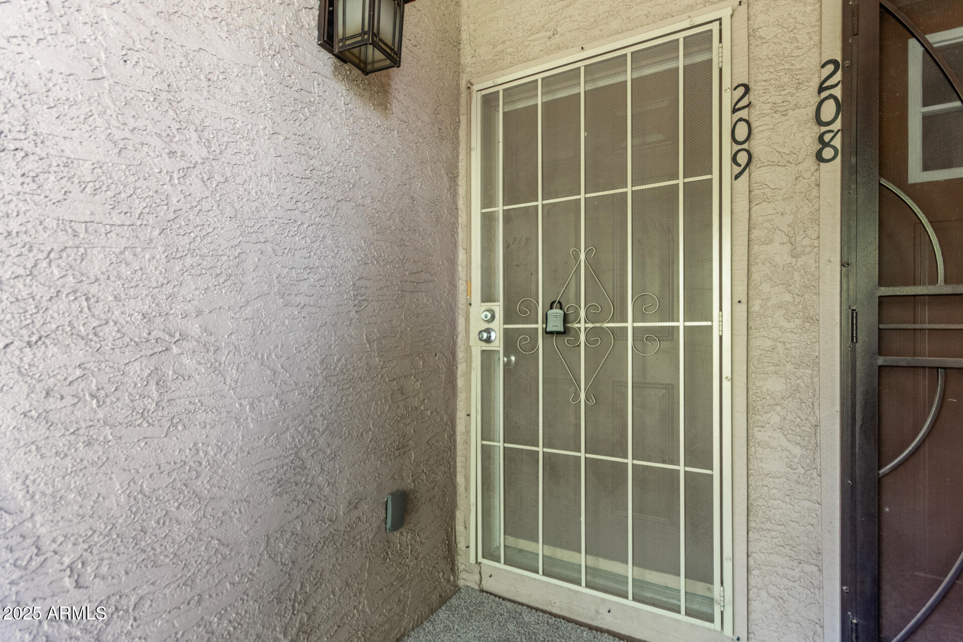 3102 E CLARENDON Avenue 209