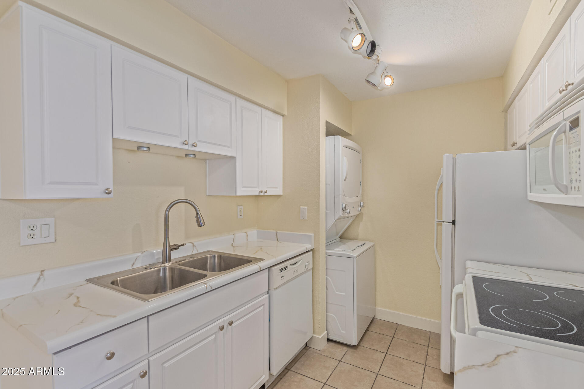 5995 N 78TH Street 1037