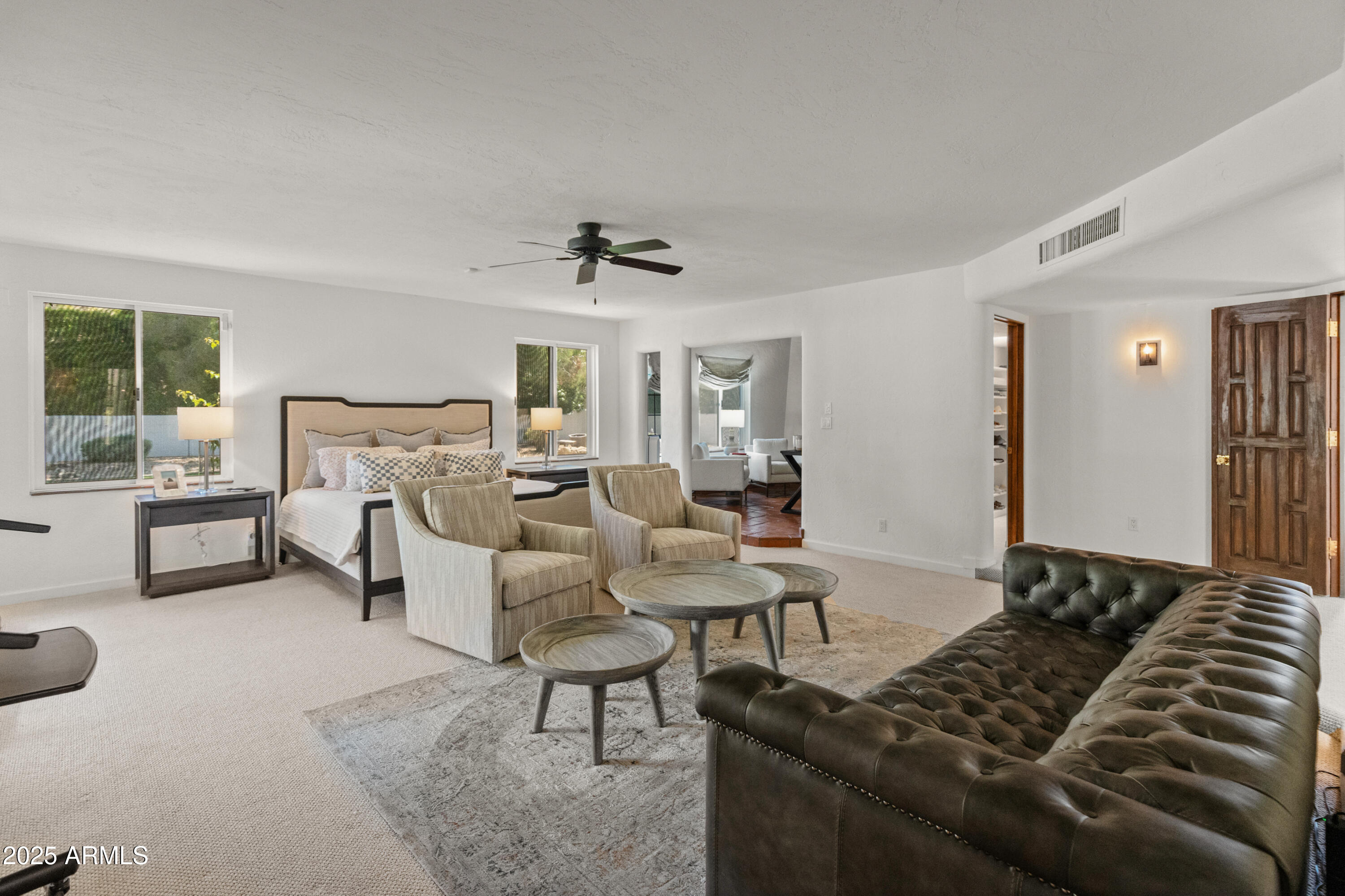 Paradise Valley, Arizona 85253, United States, 4 Bedrooms Bedrooms, ,5 BathroomsBathrooms,Residential,Pending,108041