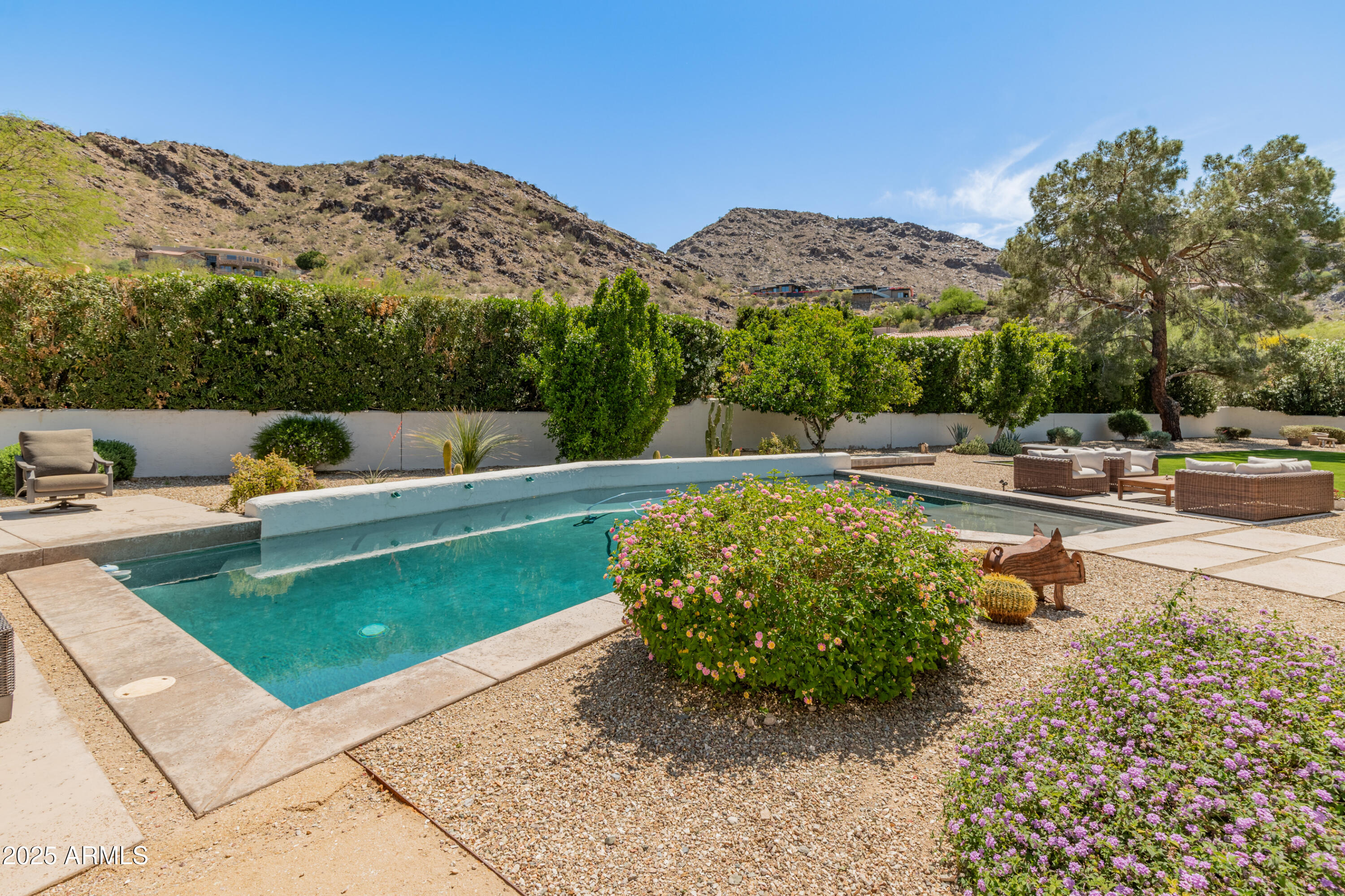 Paradise Valley, Arizona 85253, United States, 4 Bedrooms Bedrooms, ,5 BathroomsBathrooms,Residential,Pending,108041