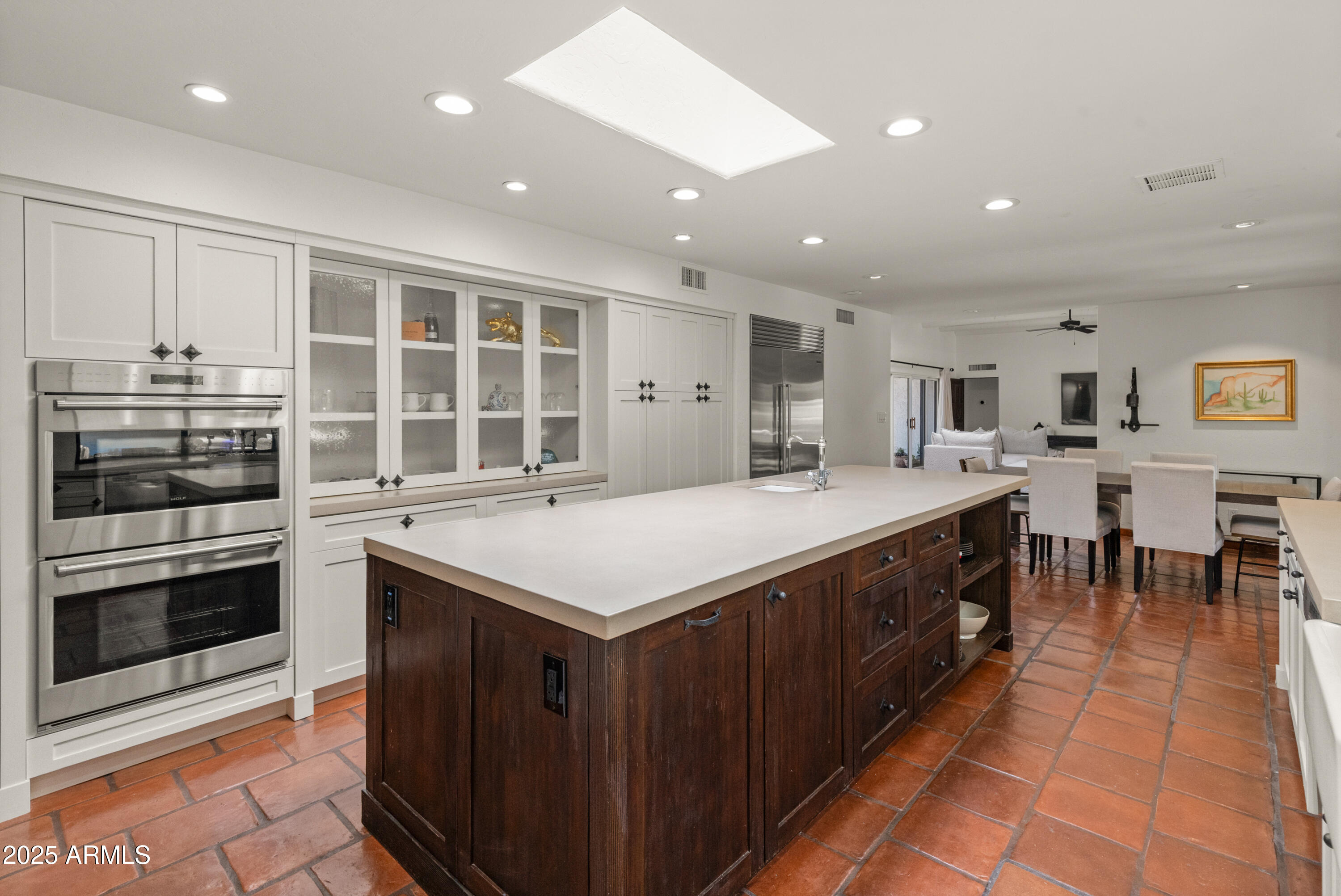 Paradise Valley, Arizona 85253, United States, 4 Bedrooms Bedrooms, ,5 BathroomsBathrooms,Residential,Pending,108041